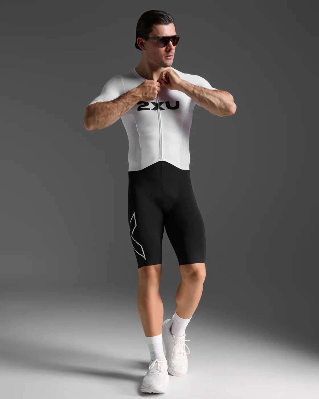 Alternate full-body angle