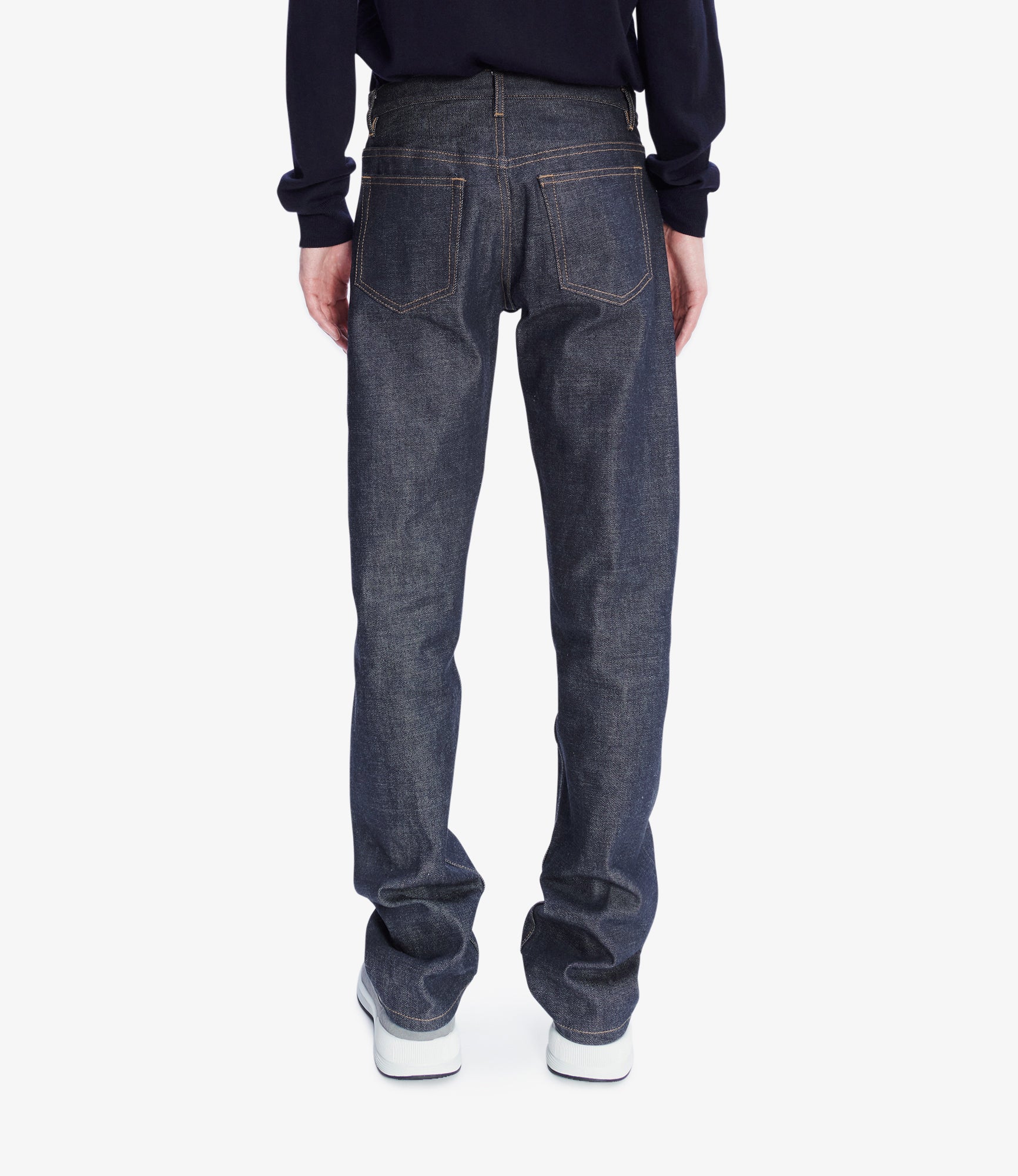 Pocket and seam detail.