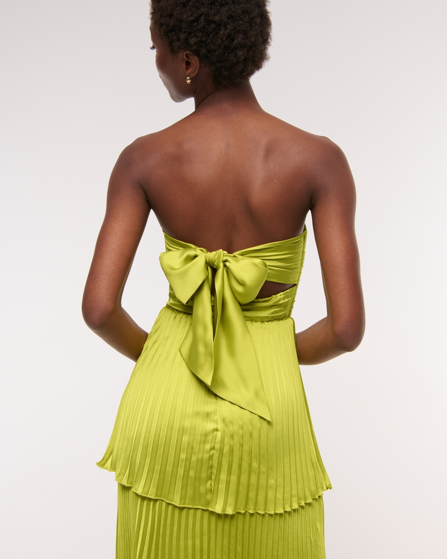 back tie detail