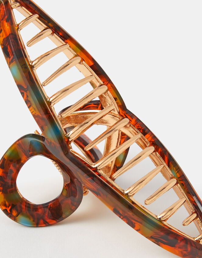 Side detail showing the curved claw construction