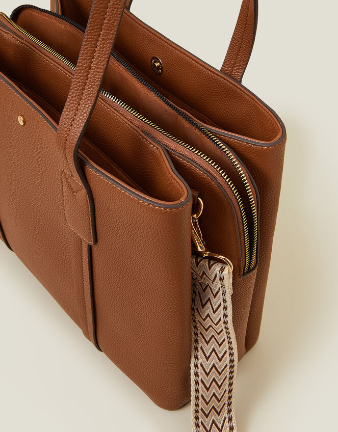 Interior organisation and laptop sleeve