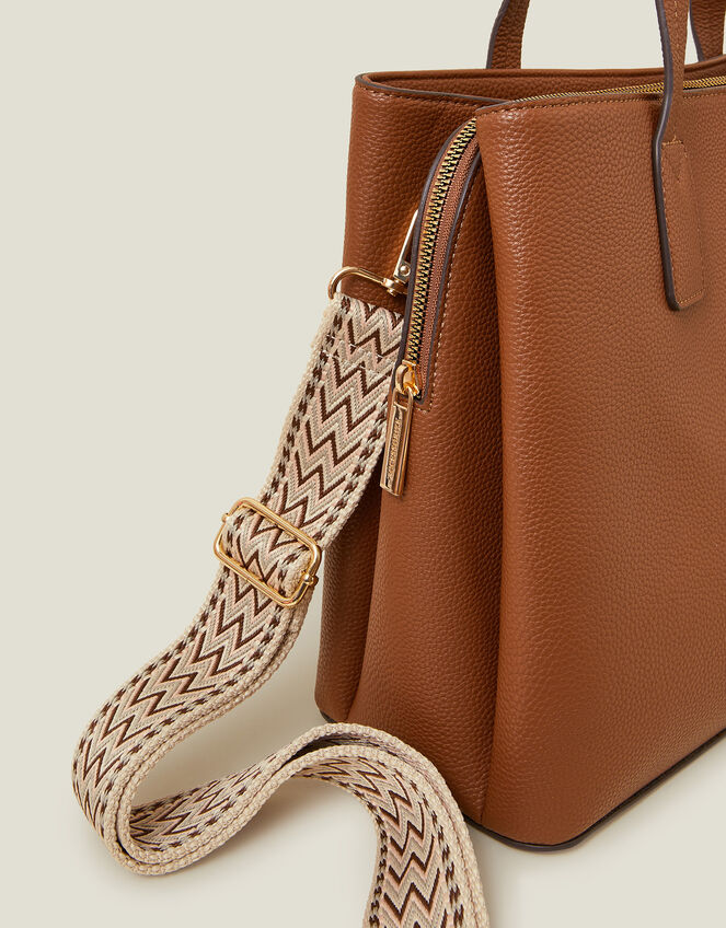 Side view with detachable strap hardware