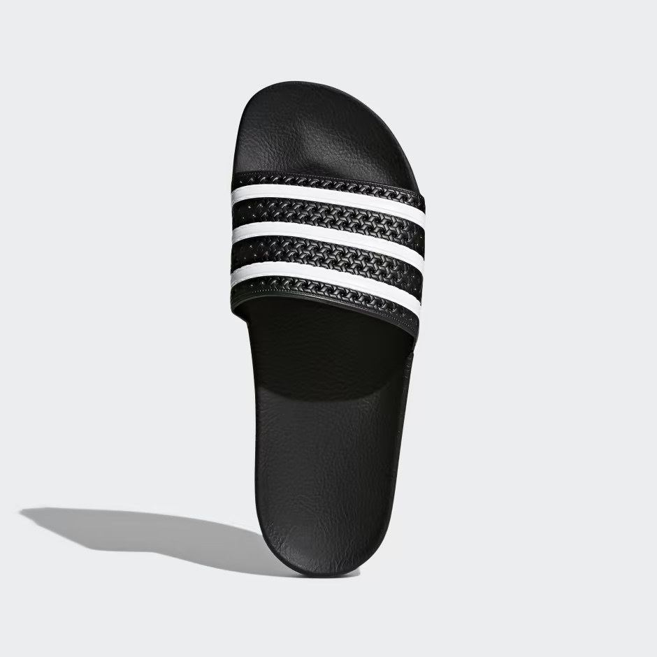 Top view with 3-Stripes bandage upper
