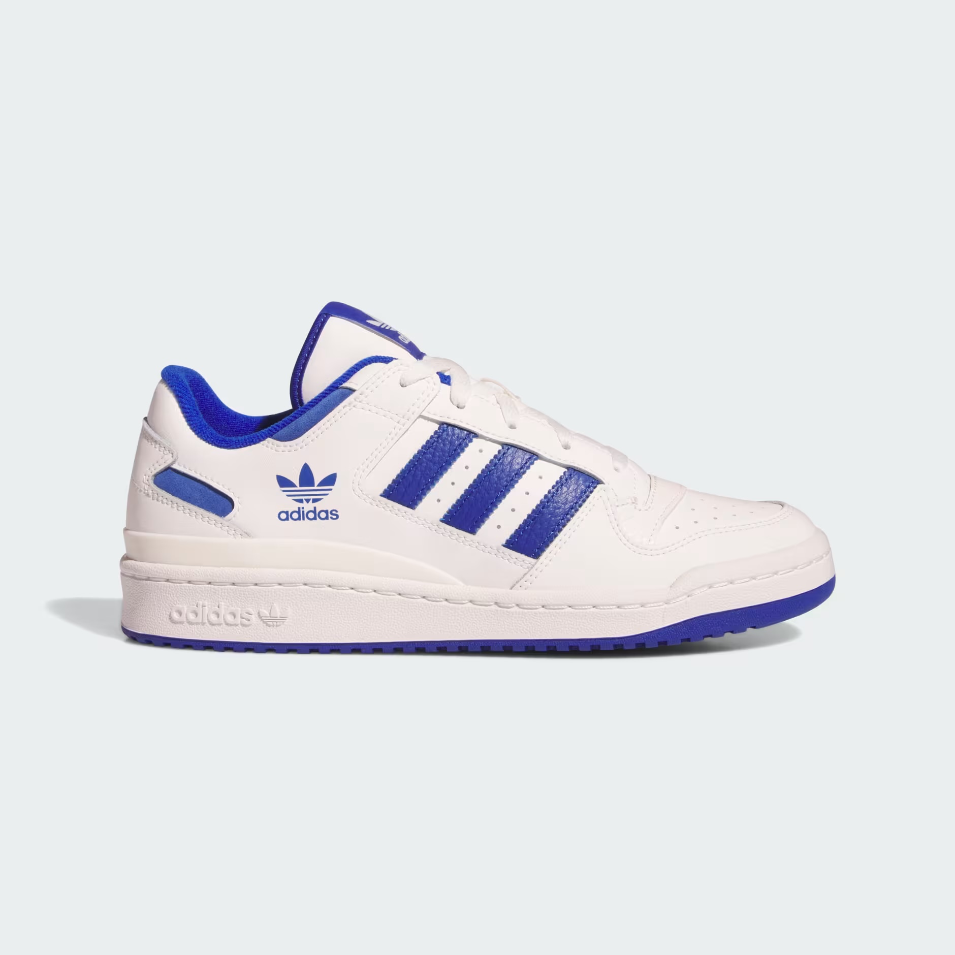 White-and-blue alternate colourway