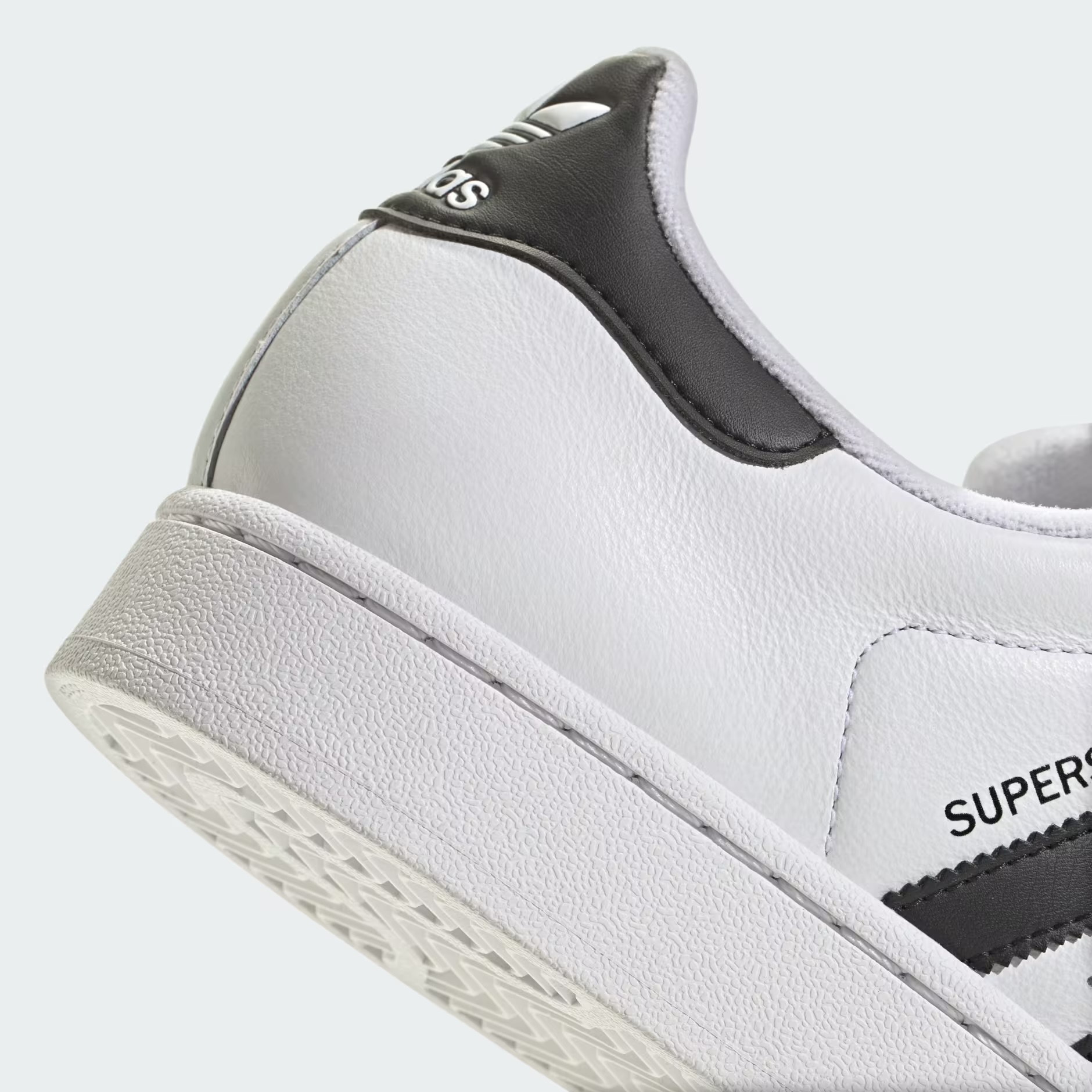 Heel detail with Superstar wordmark