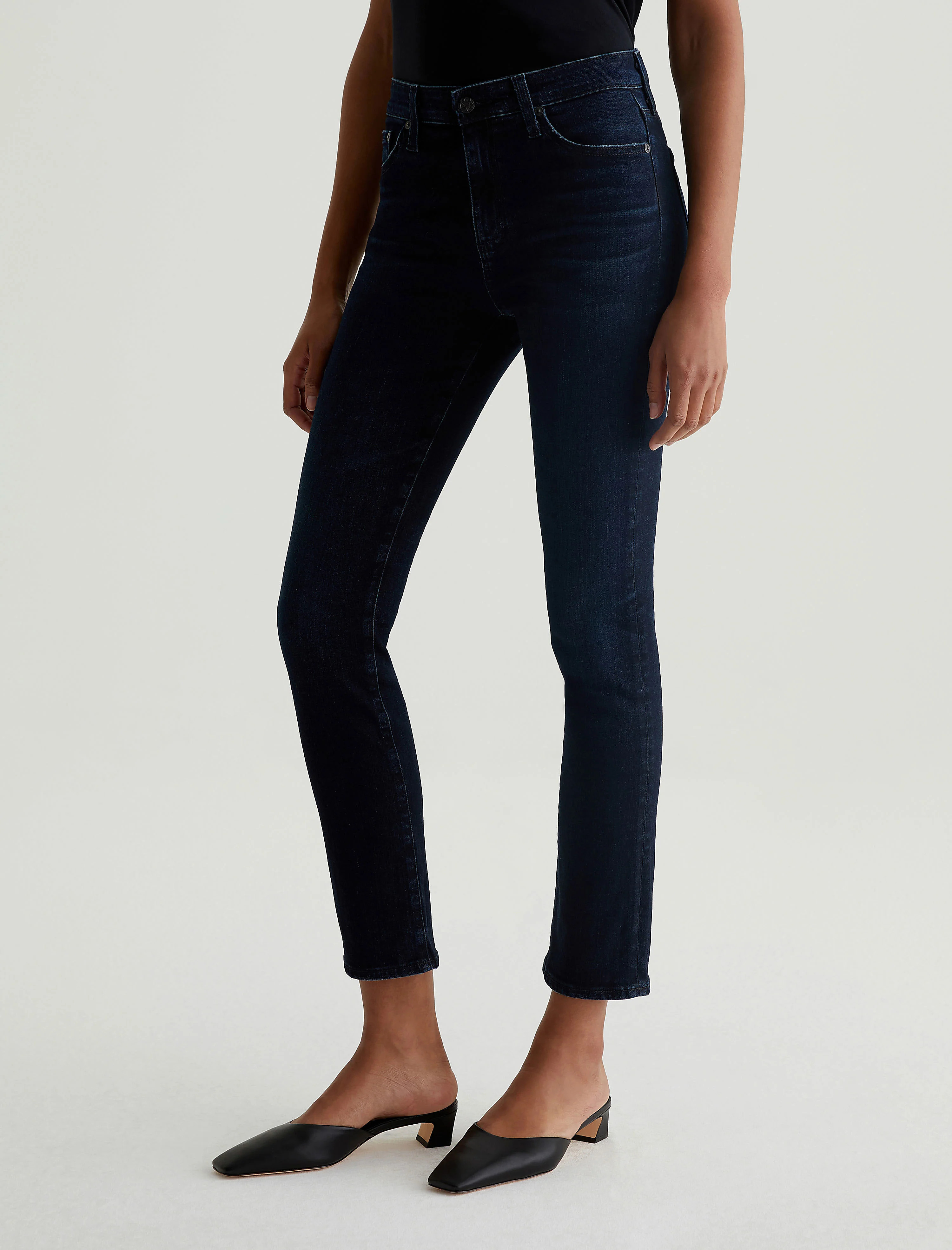 Waist, pocket or fly detail