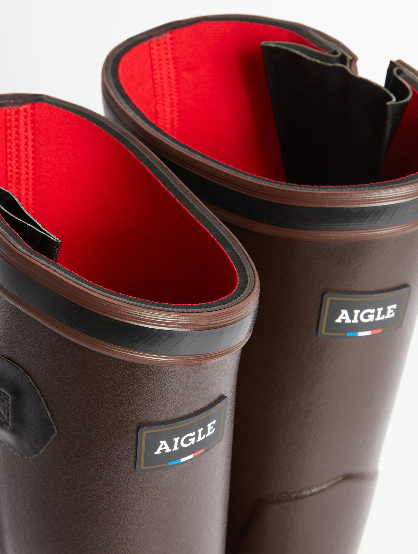 angled view with lugged outsole