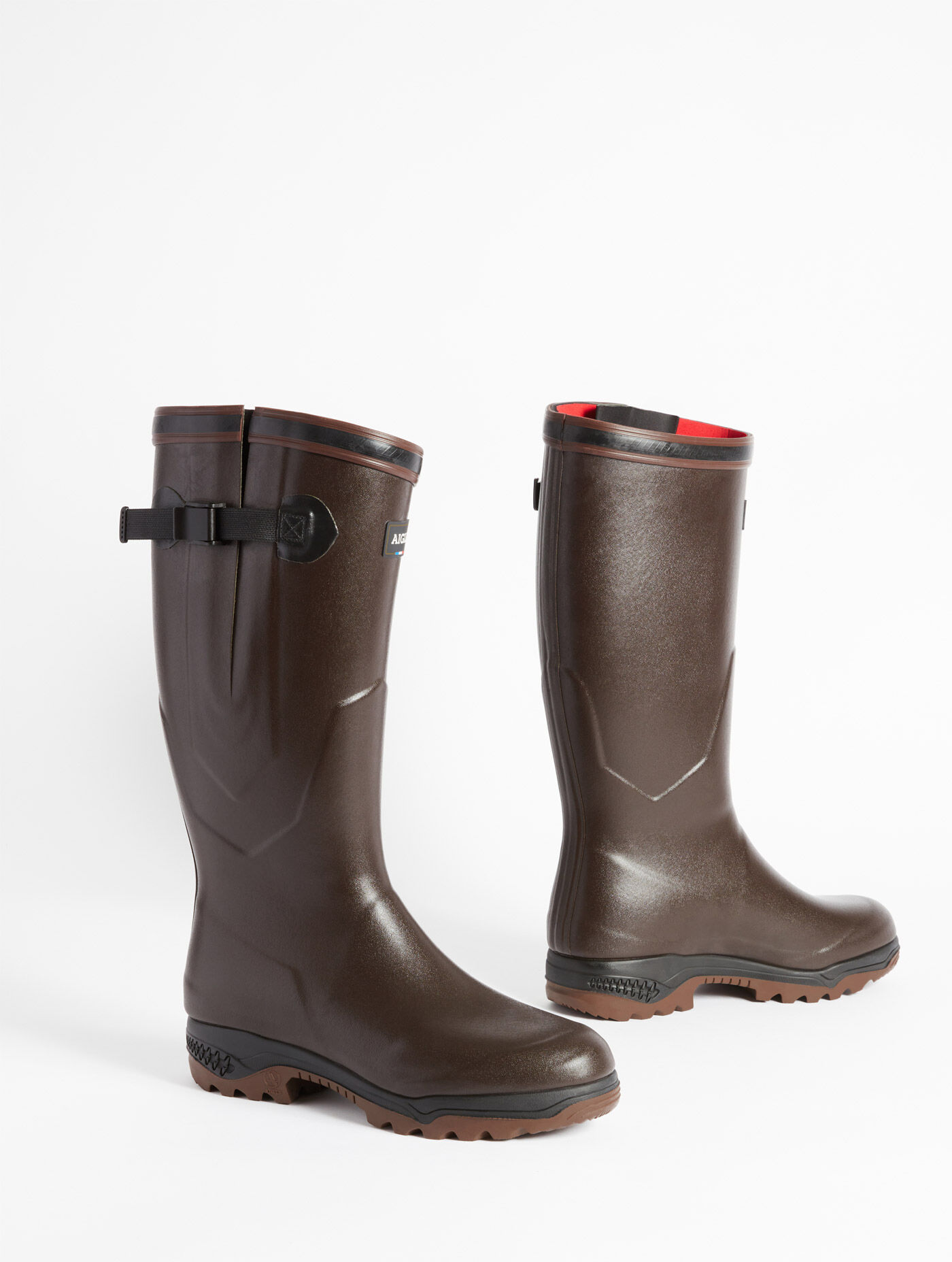 pair view with warm red lining