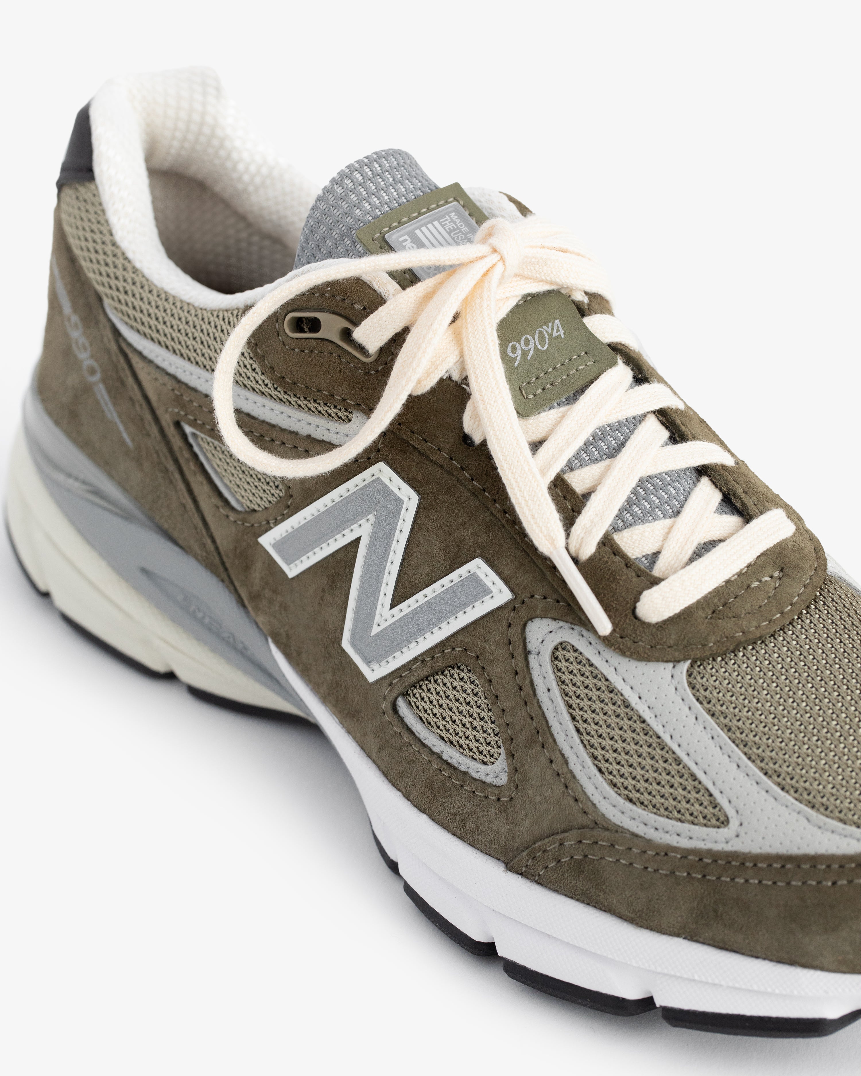 ALD / New Balance 990v4 — construction detail