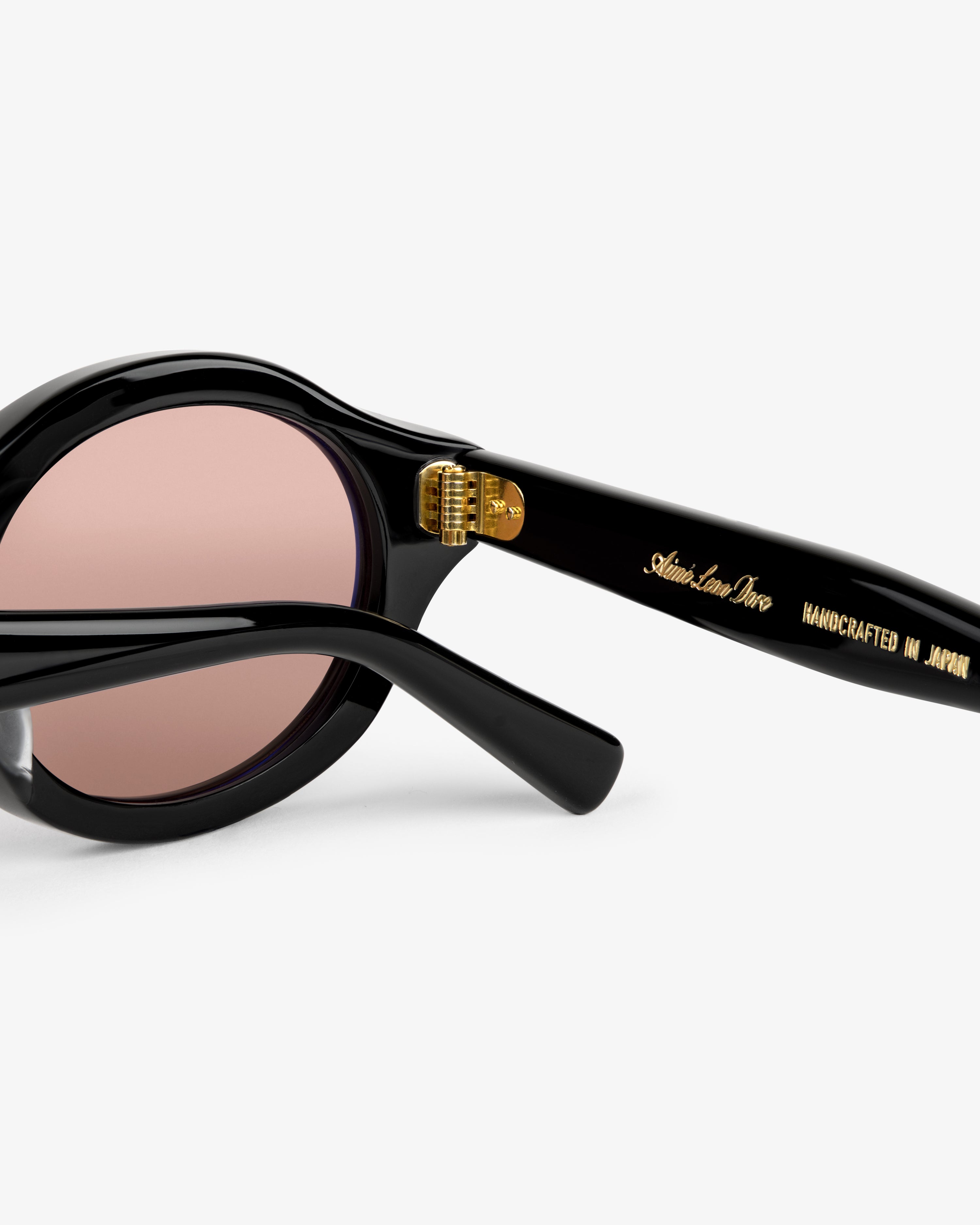 Onásis Sunglasses — profile/detail view
