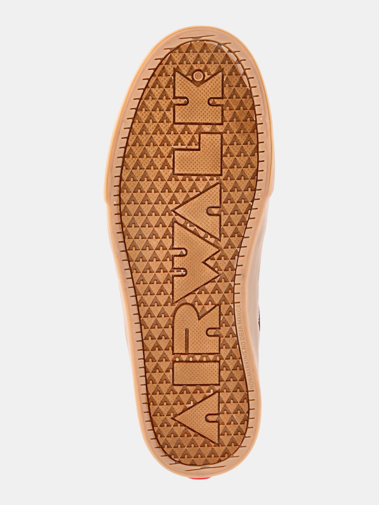 Close product angle of the low-top shape