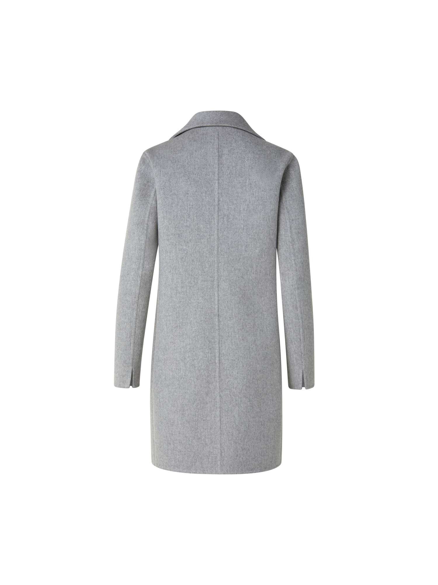 Snap closure and seam pockets