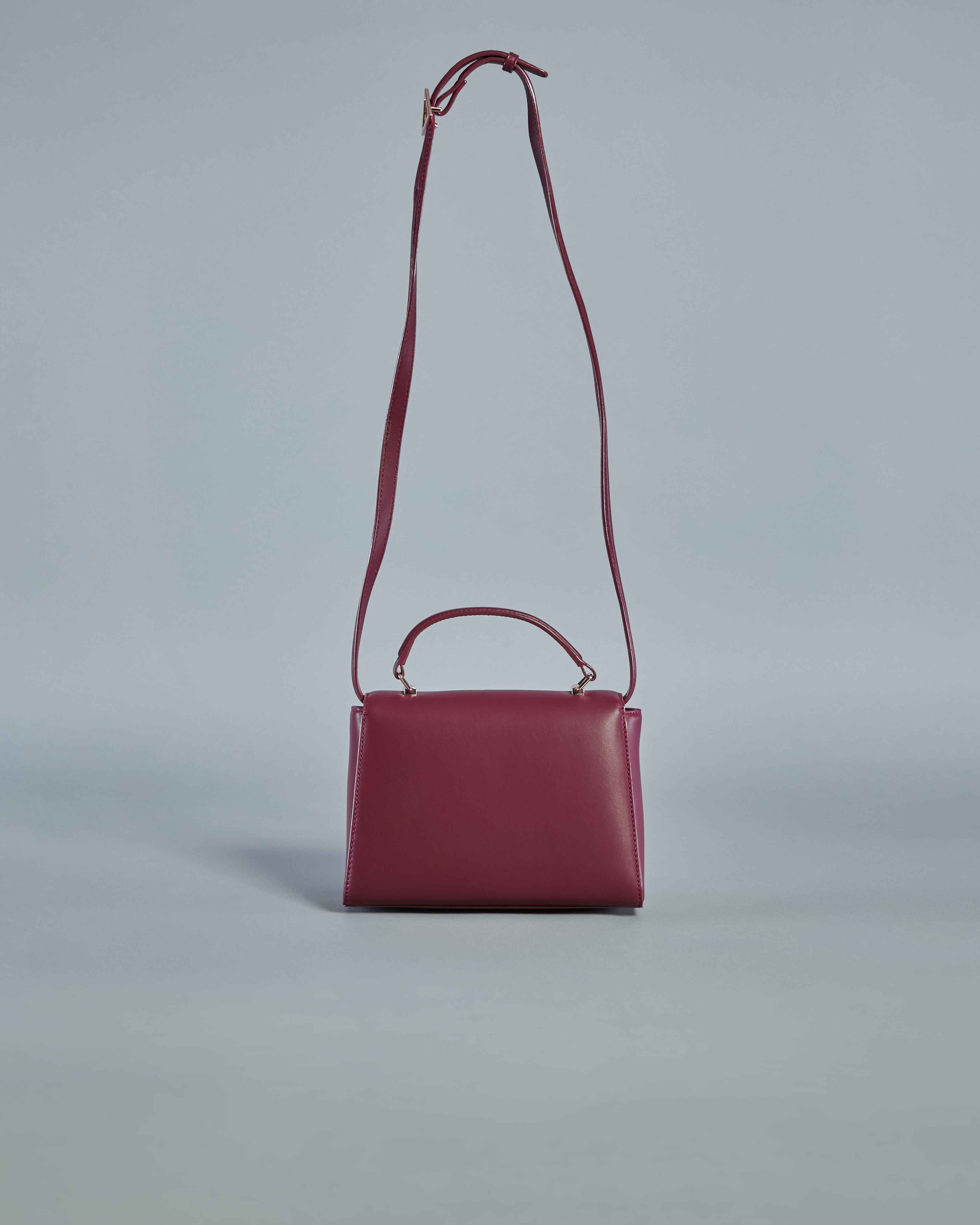 strap and body detail