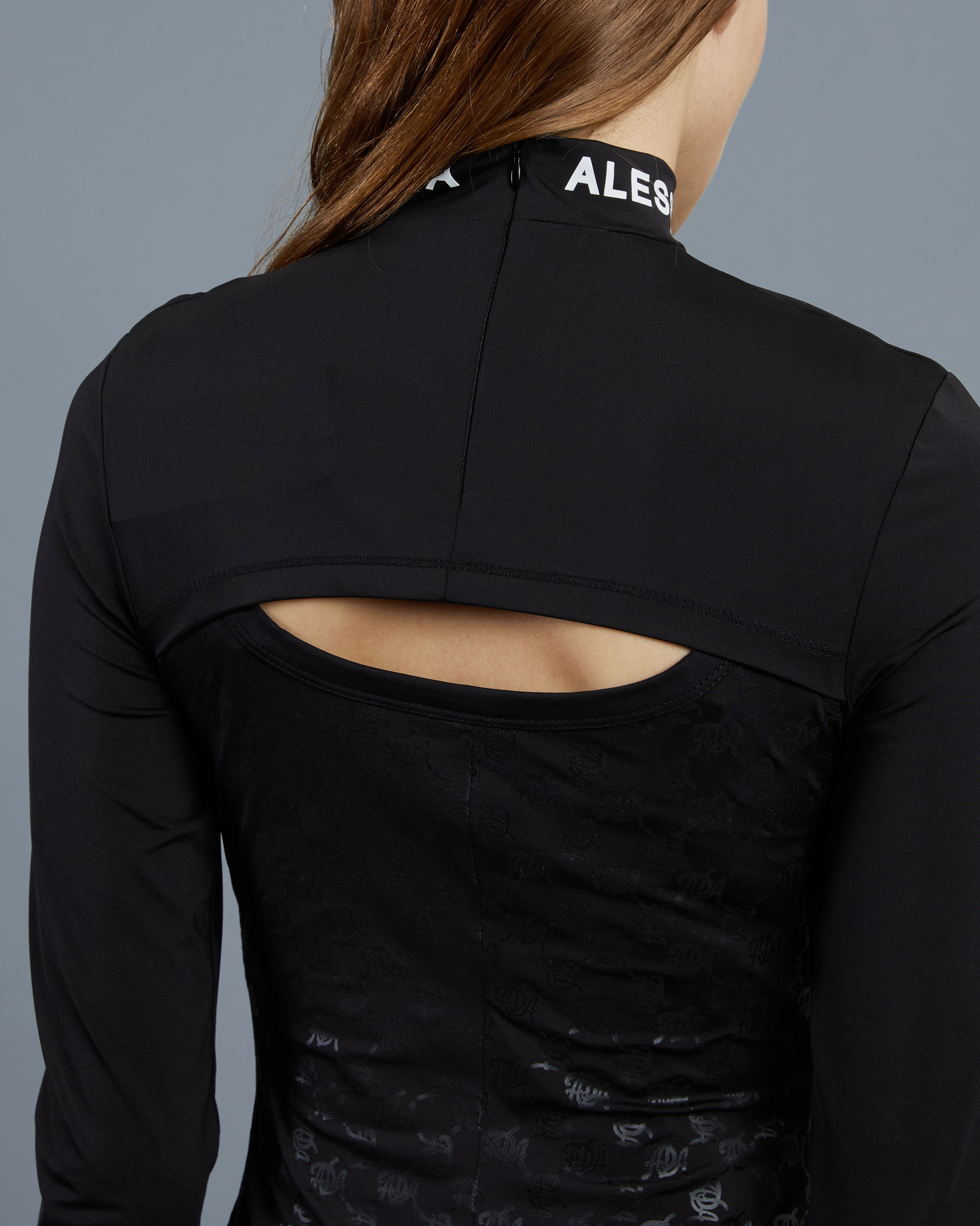 back cut-out detail