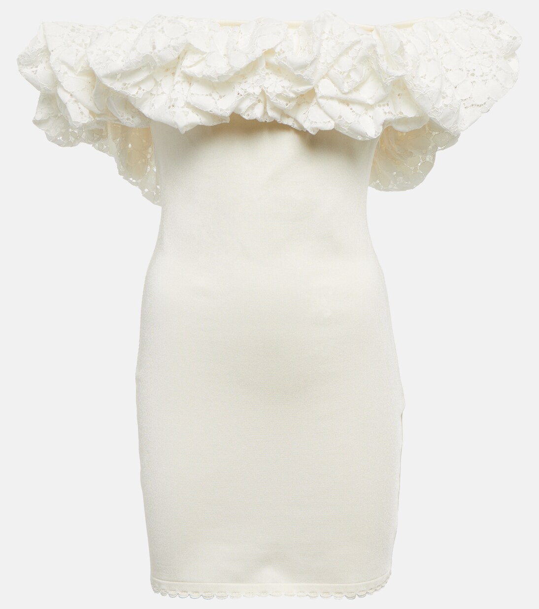 ruffled neckline packshot