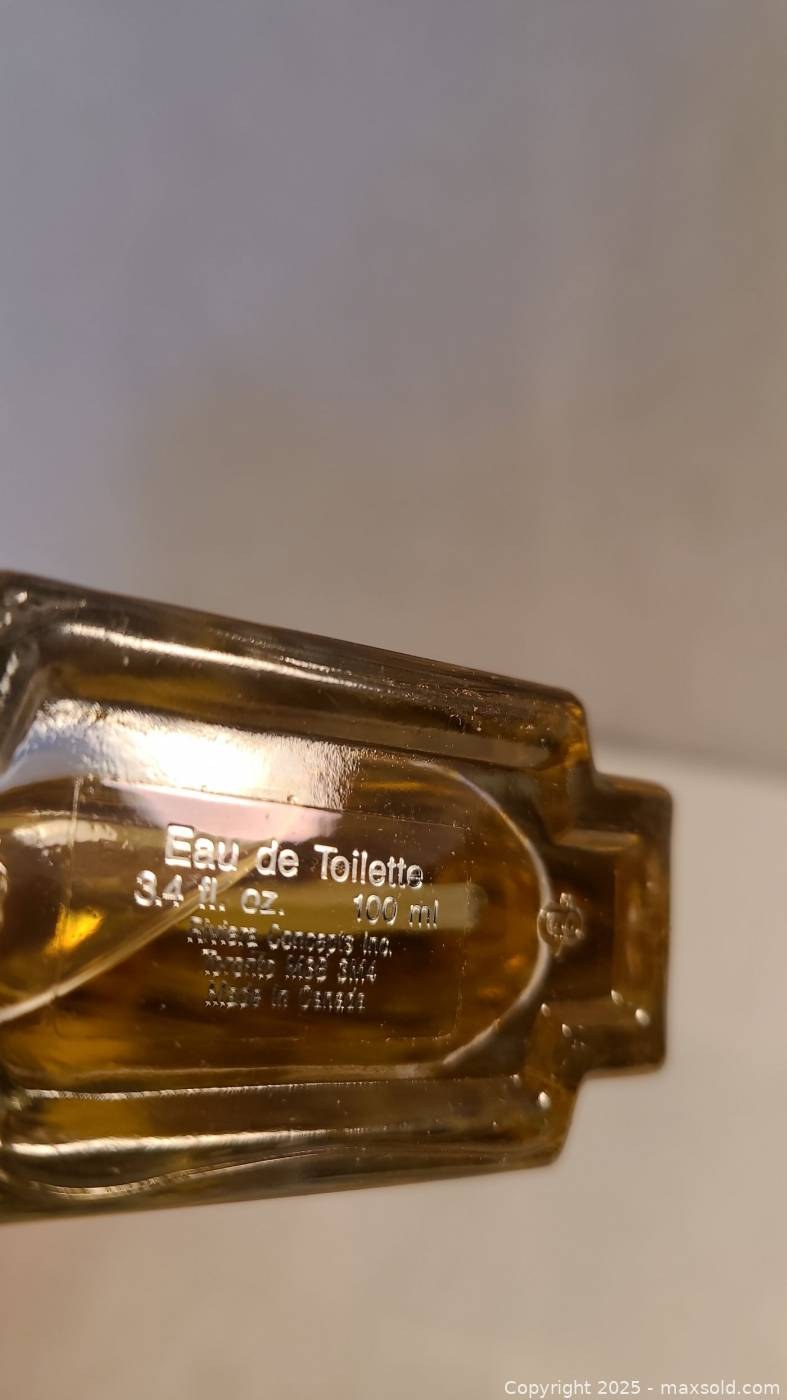 base label detail