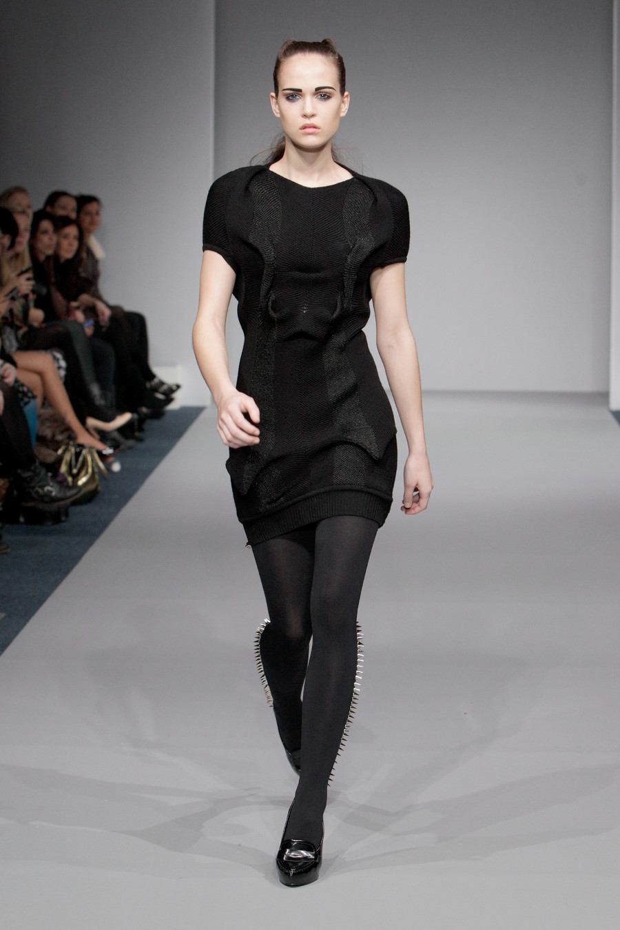 bold geometric knit look 5