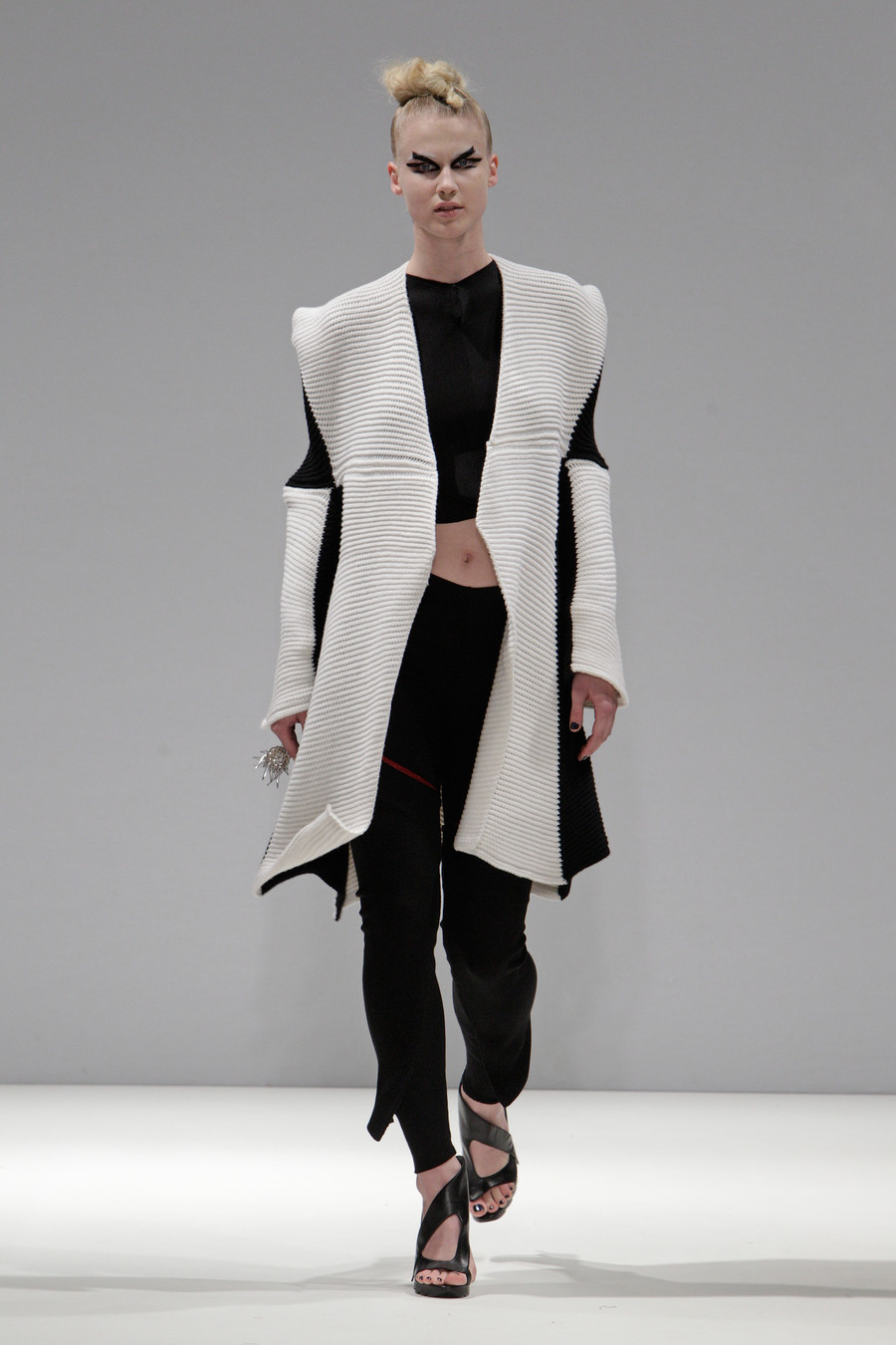 void-inspired knit look 2