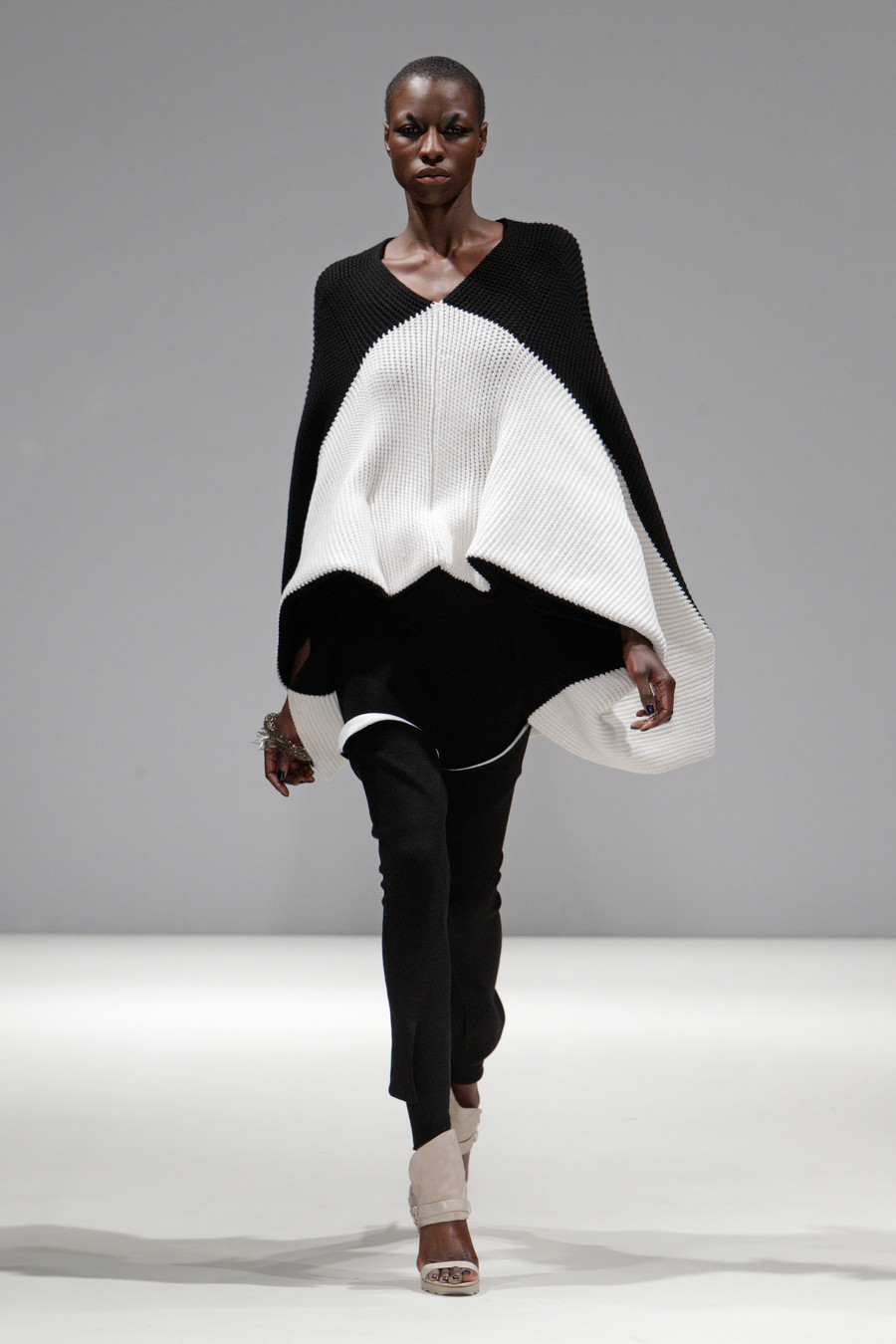 void-inspired knit look 3