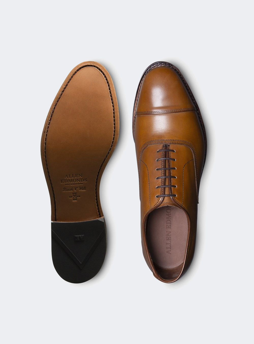 Top-and-sole view showing the formal oxford shape