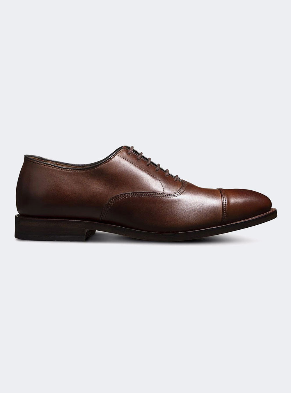 Chili side profile with the clean toe cap