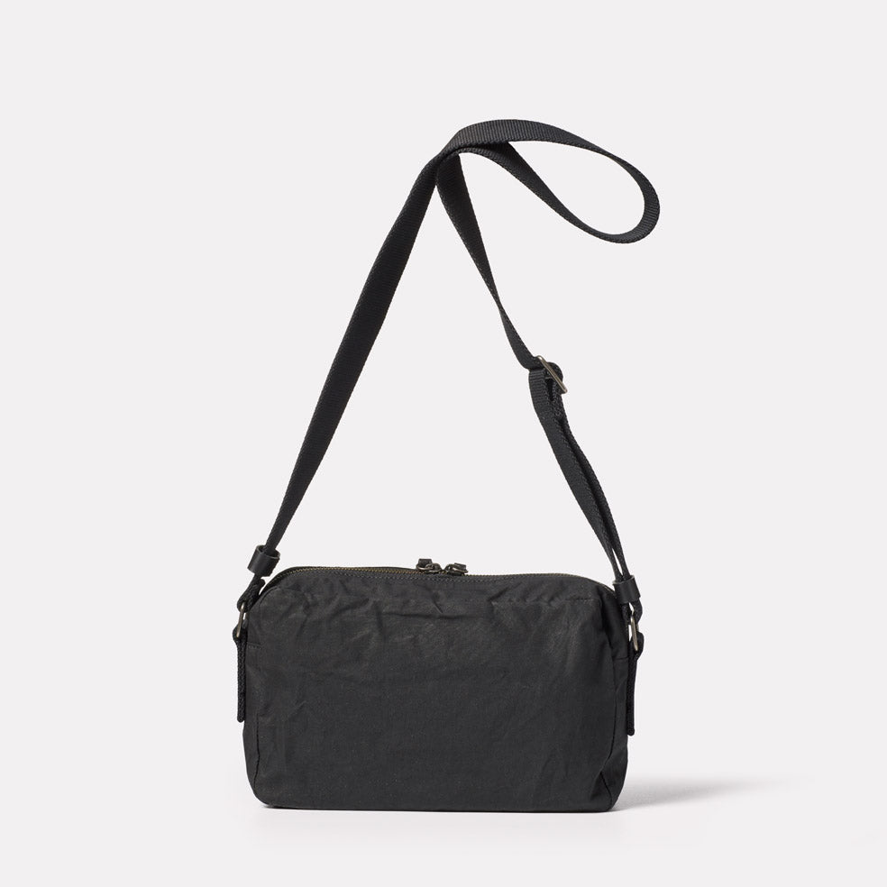 Front pocket view