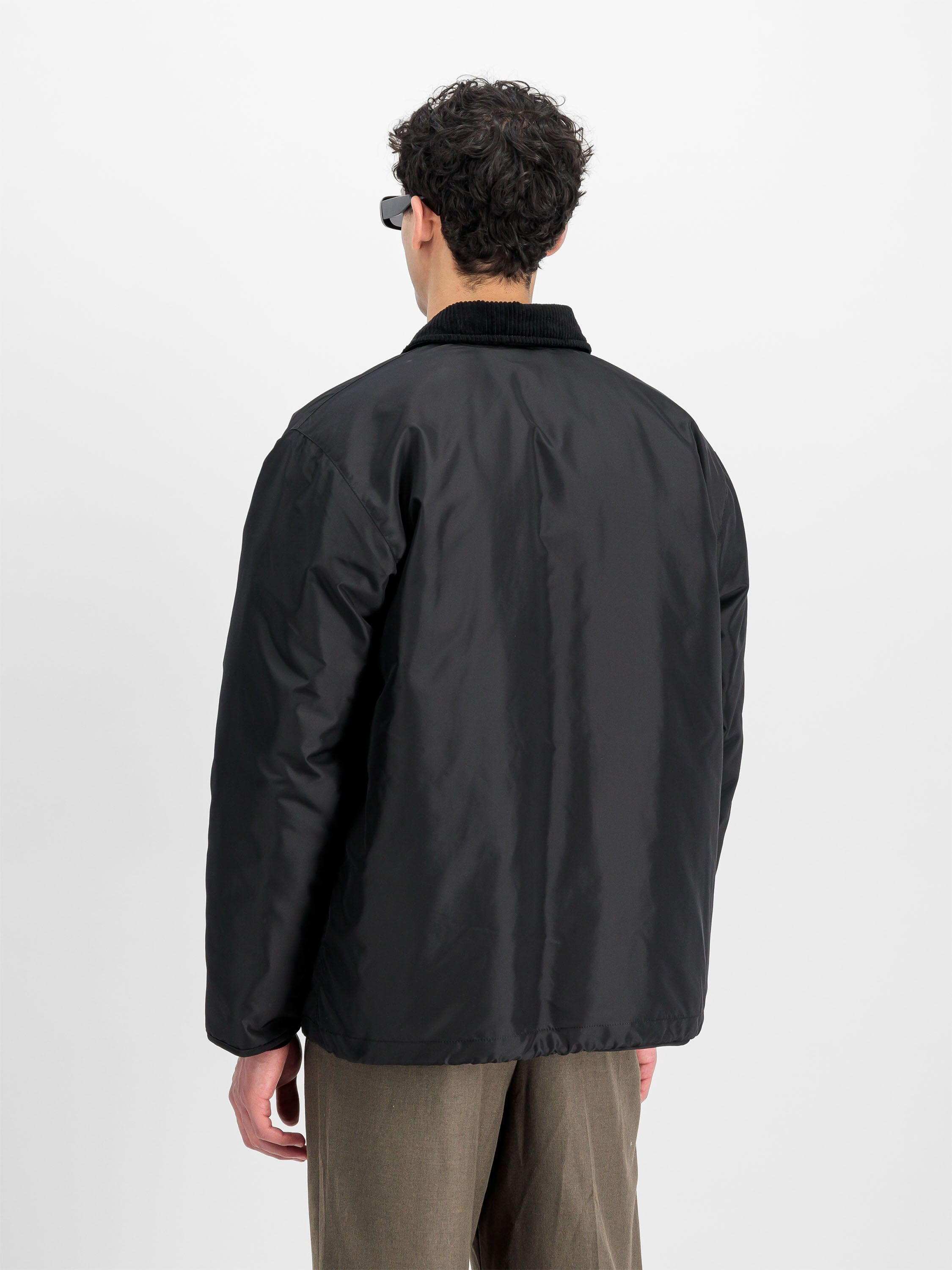 Back view showing the quilted winter shape