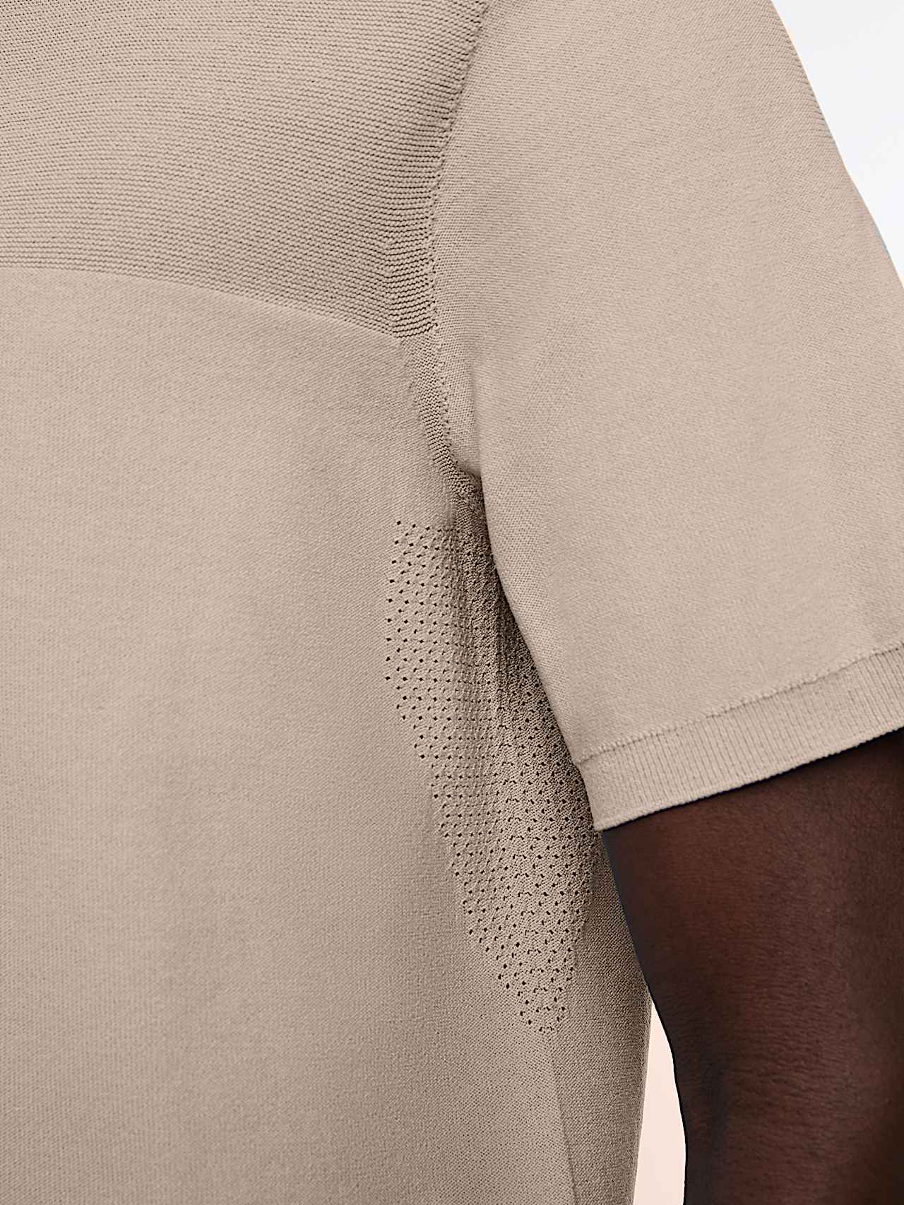 FENZI V2.Y10.01 | 3D Performance Knit Polo Shirt in Dune for Men