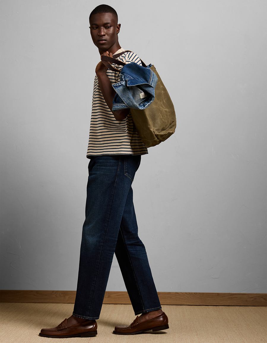 Styled front view with relaxed straight proportion