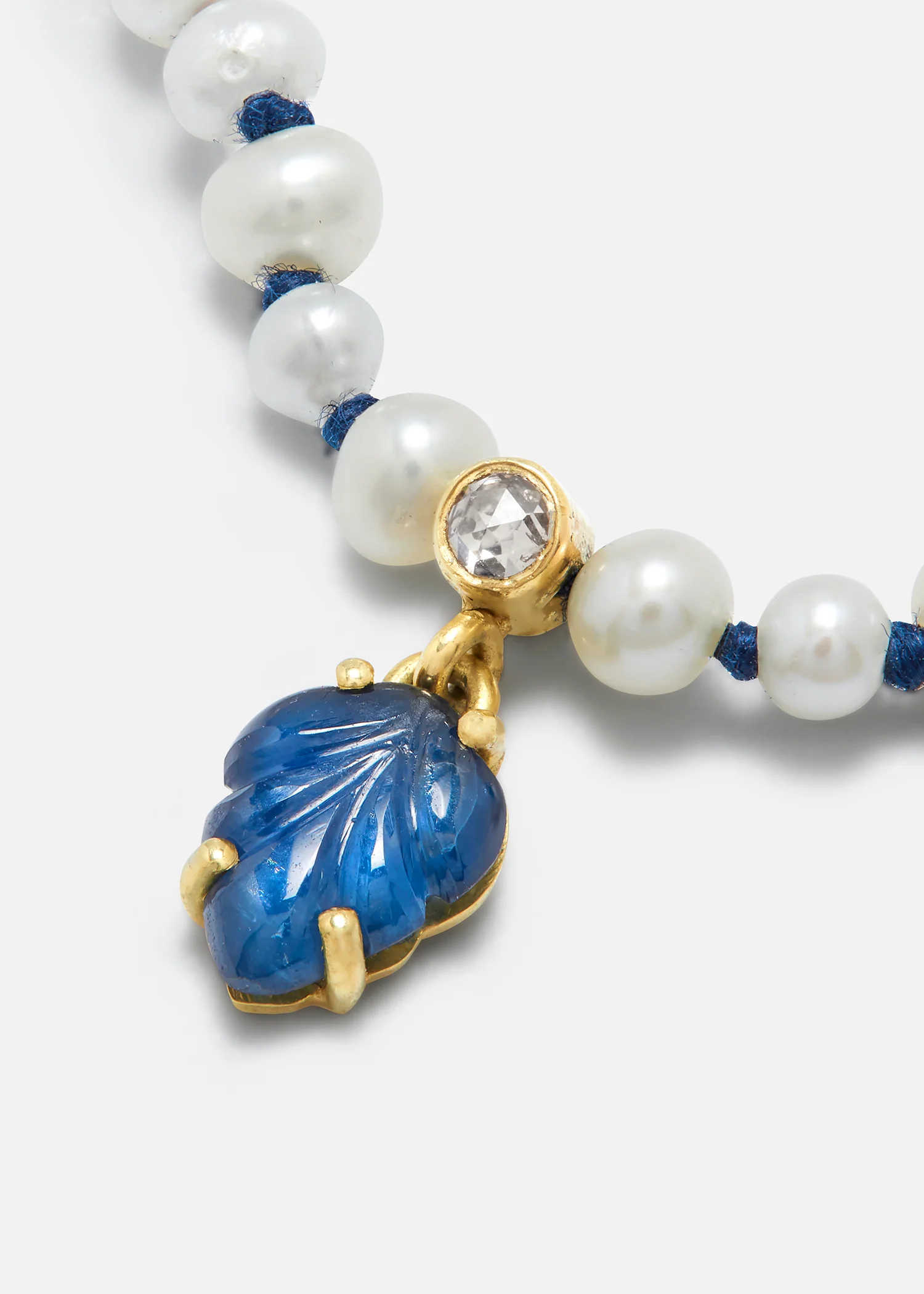 Muna Anklet - 18k gold with Freshwater Pearls and Sapphire Leaf Charm