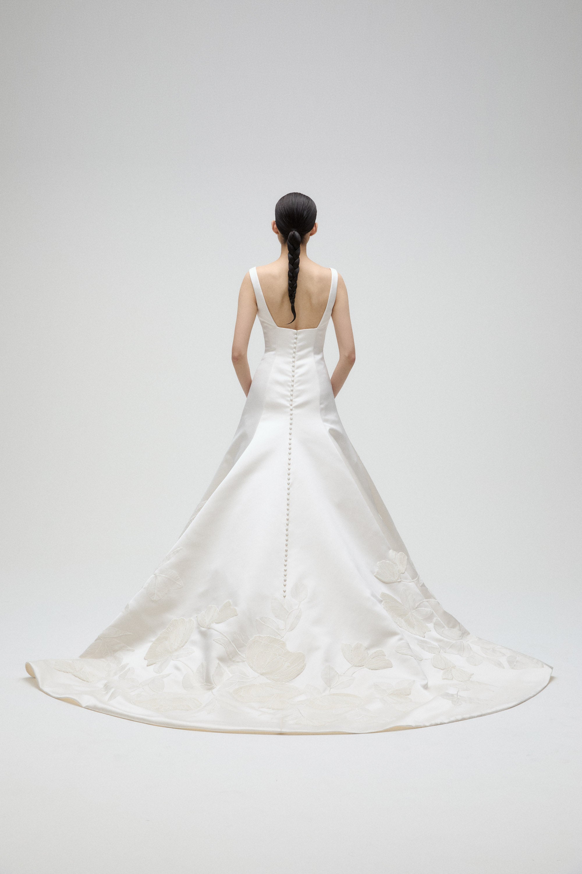Back view from the official product gallery