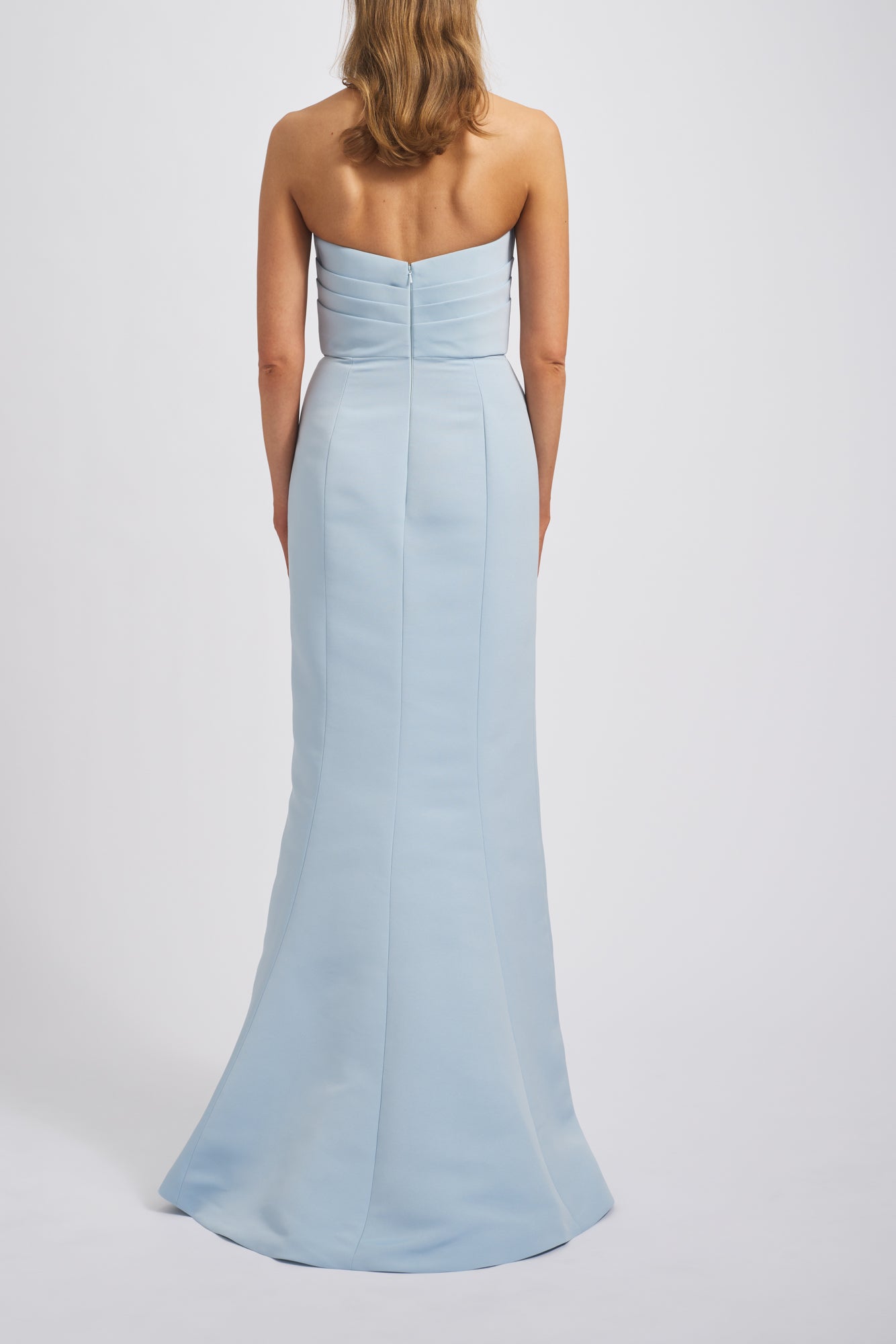 Back view from the official product gallery