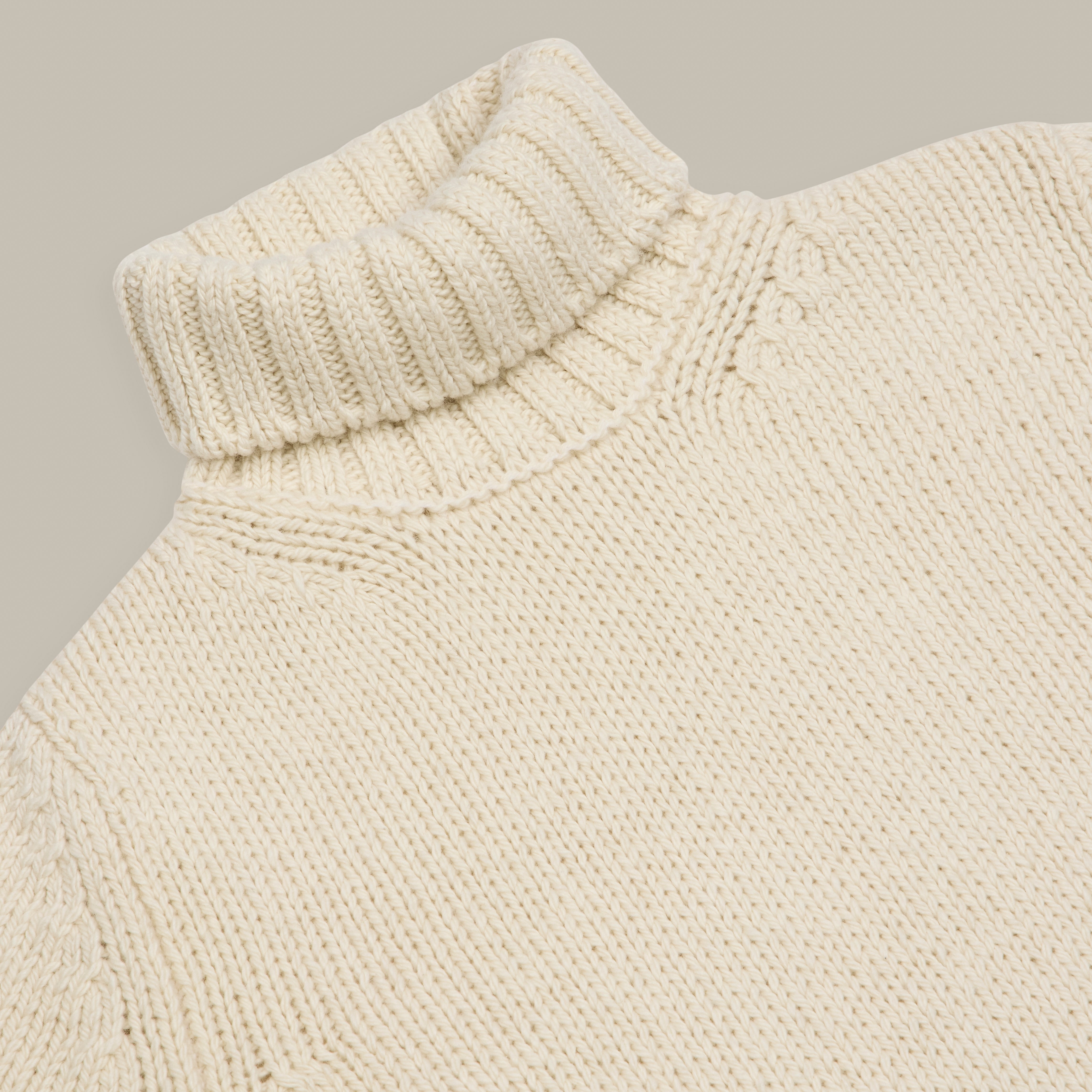 Collar rib detail