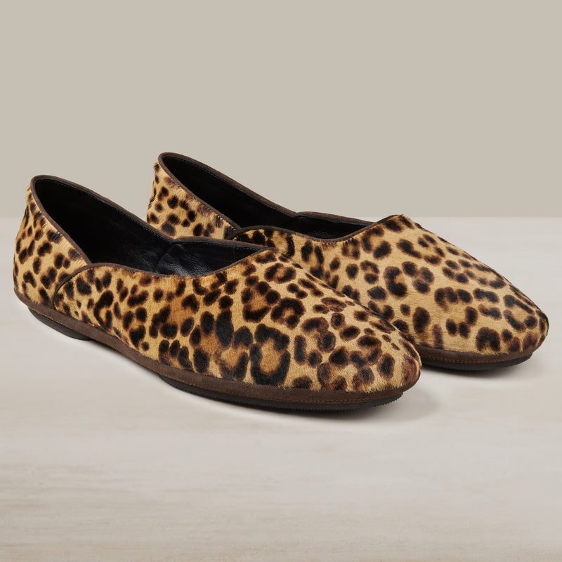 Side profile of the slipper