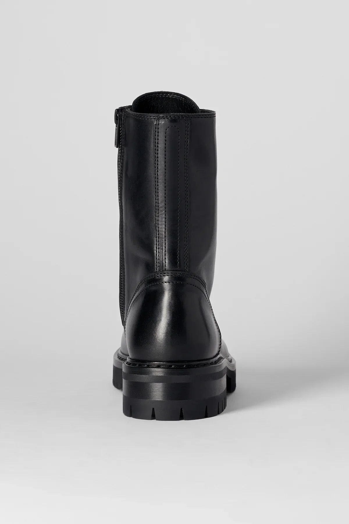 Rear view of the ankle shaft