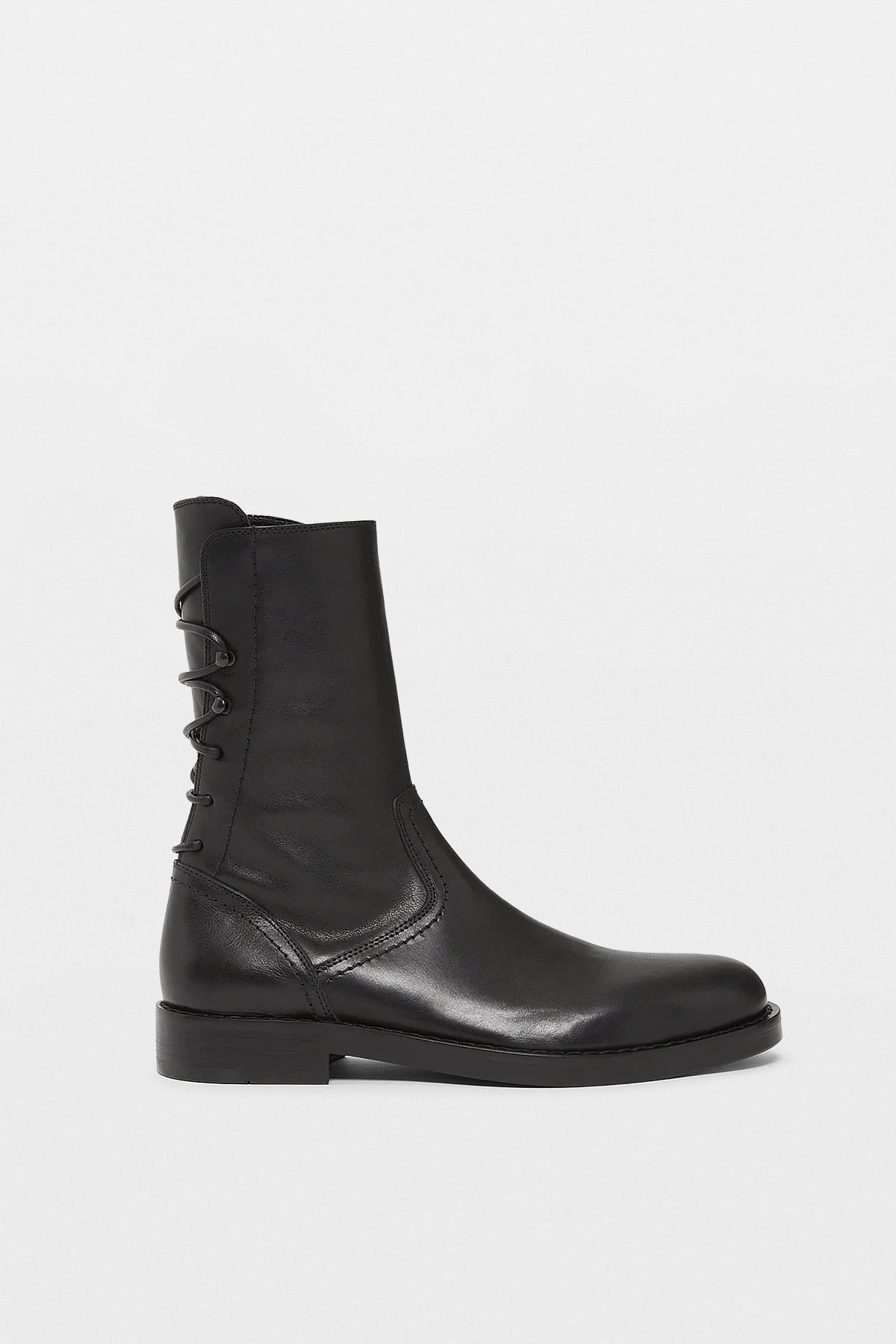 Side profile with block heel