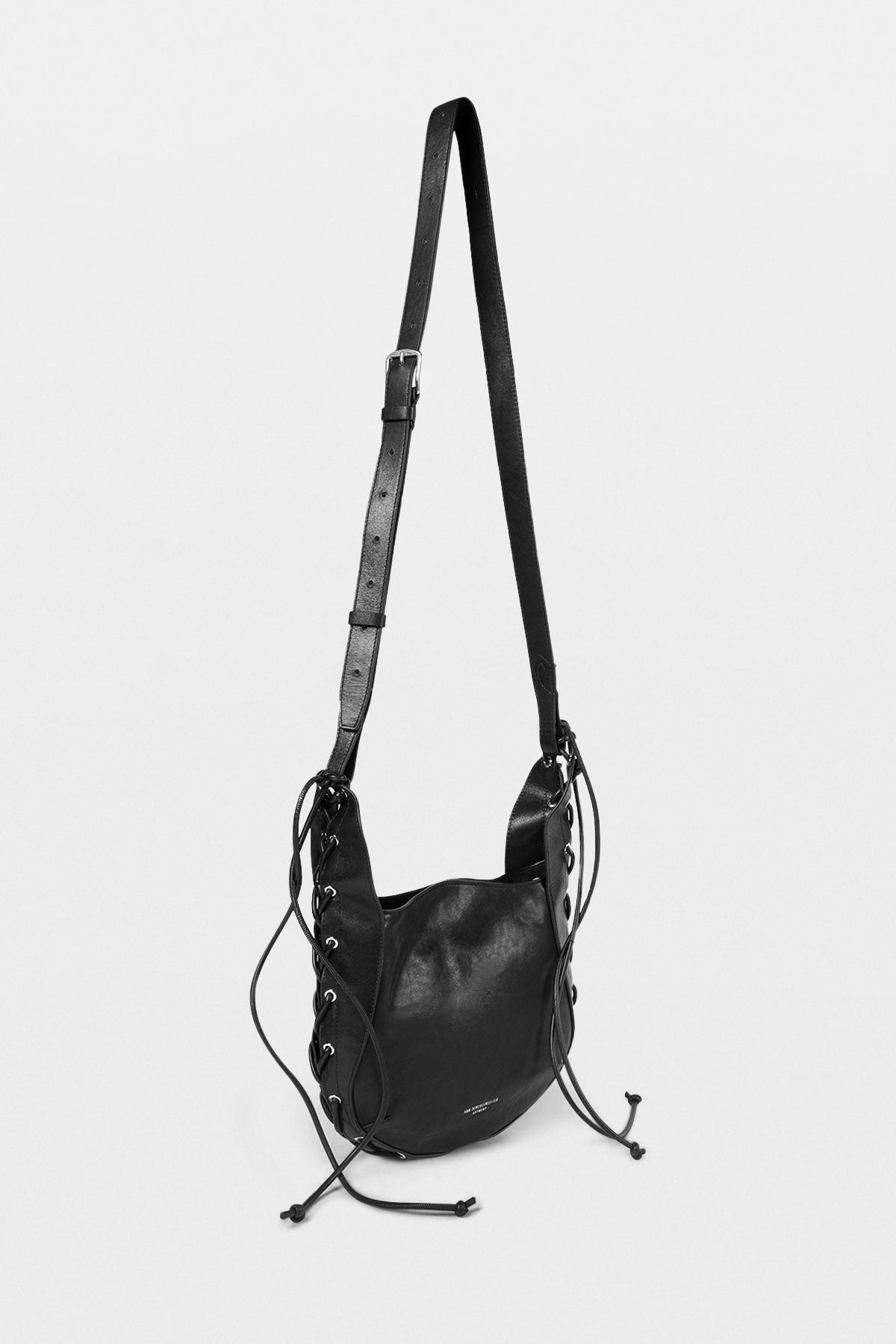 Long strap and bucket silhouette