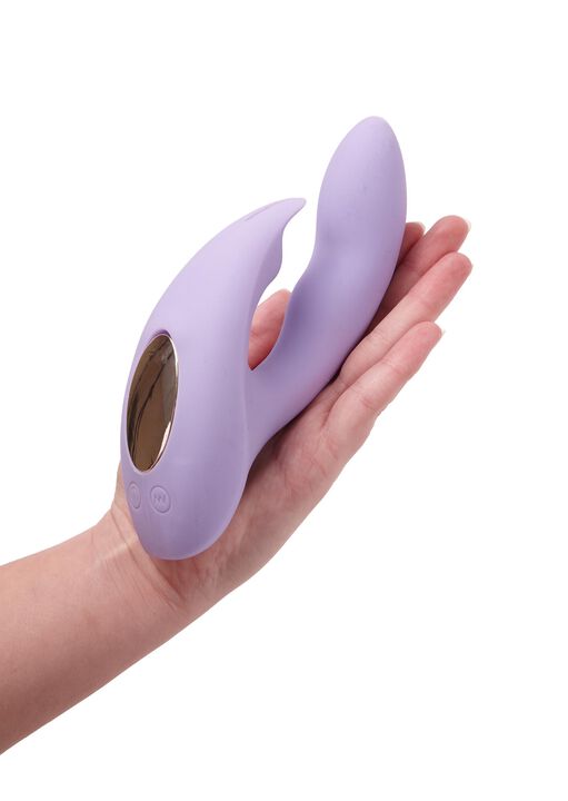 scale-in-hand product view