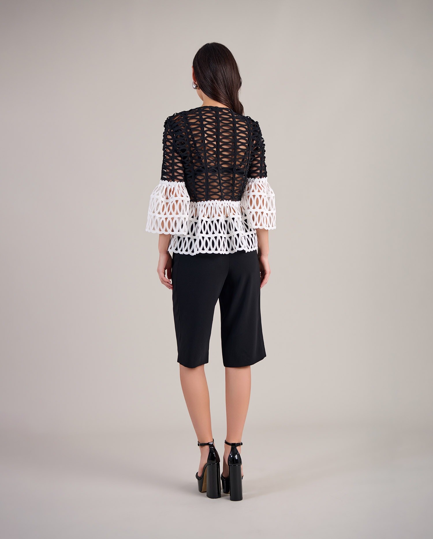 back view showing the lace grid
