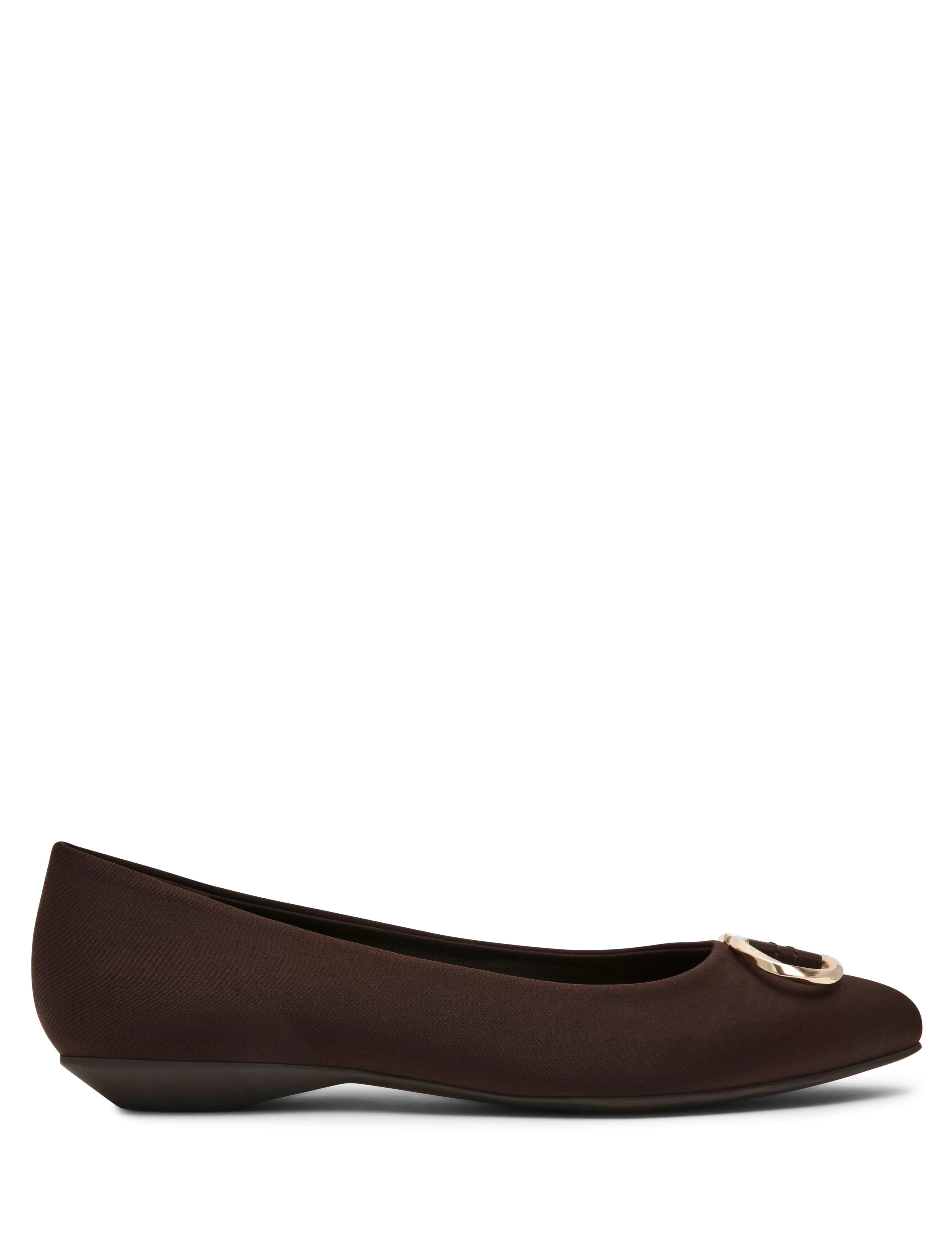 Oswego Flat Shoe — official product image