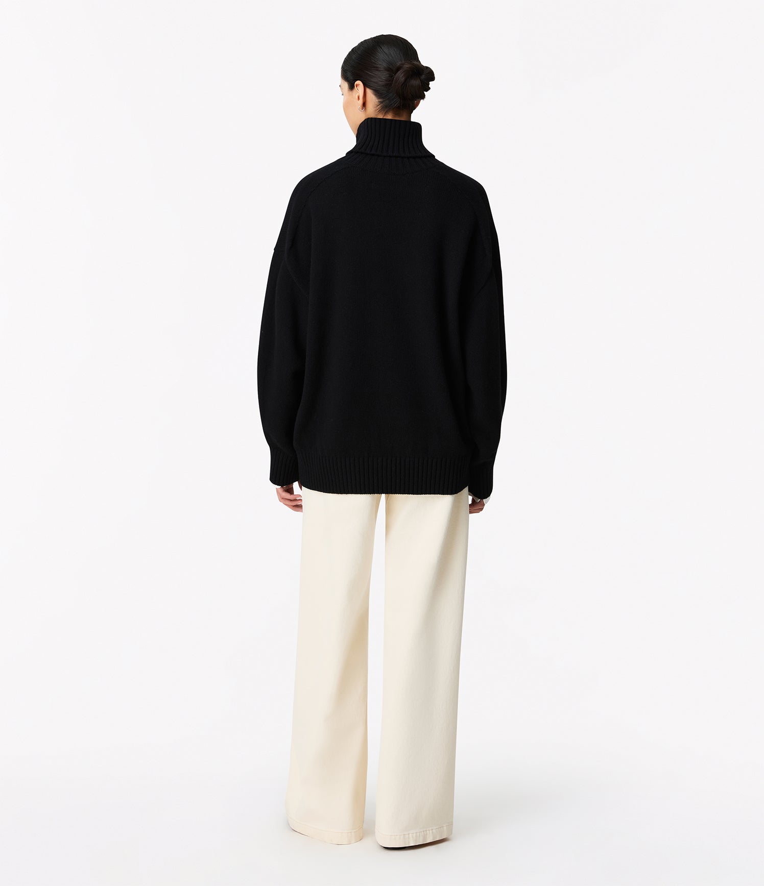 Cashmere Oversized Turtleneck back view