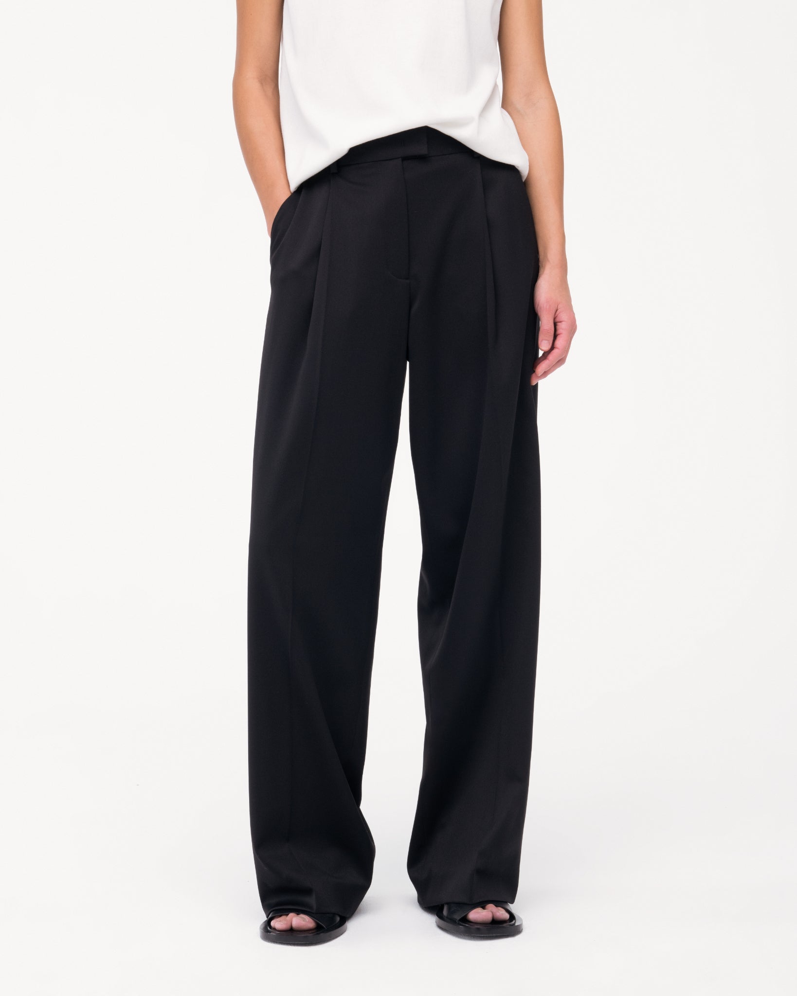Relaxed Wide Leg Pant alternate view