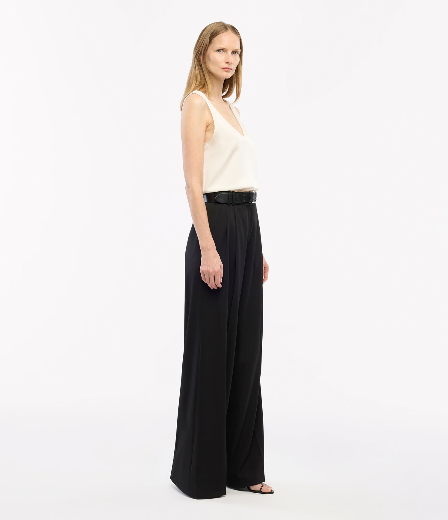 Twill Pleated Trouser side view