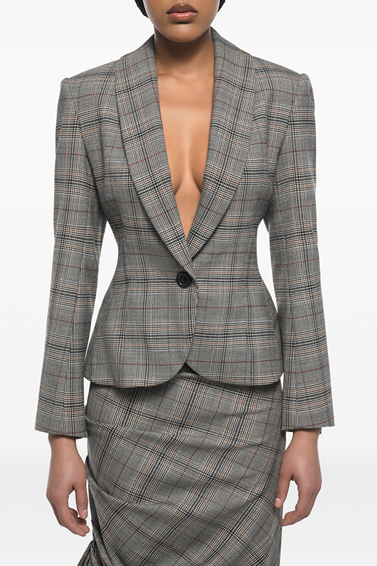 Three-quarter look with matching skirt