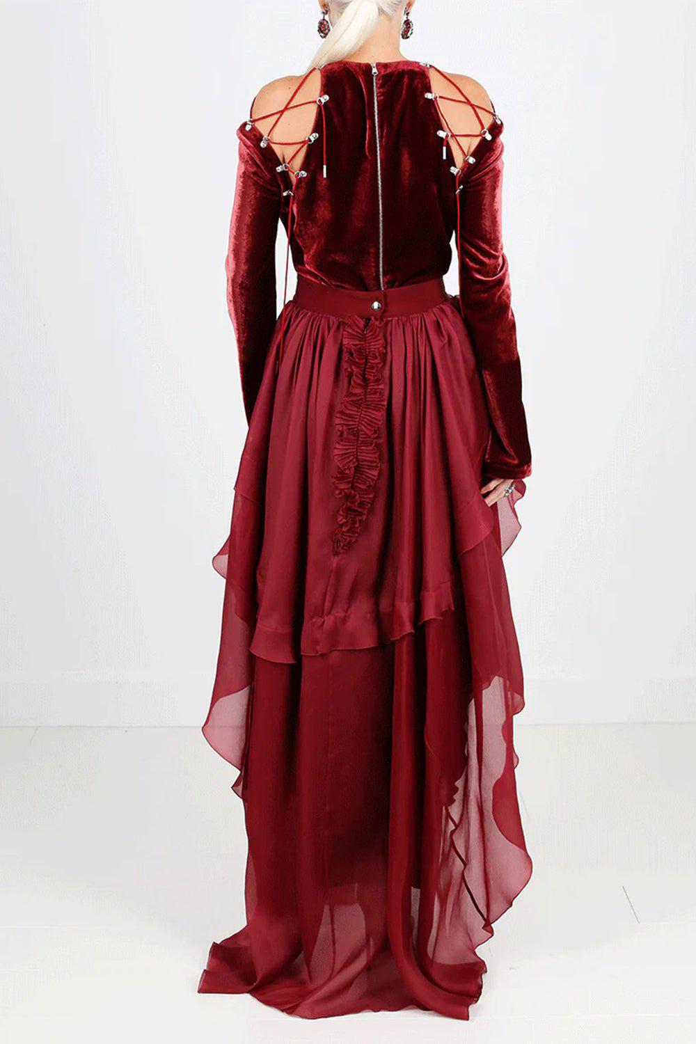Back view with exposed zip closure