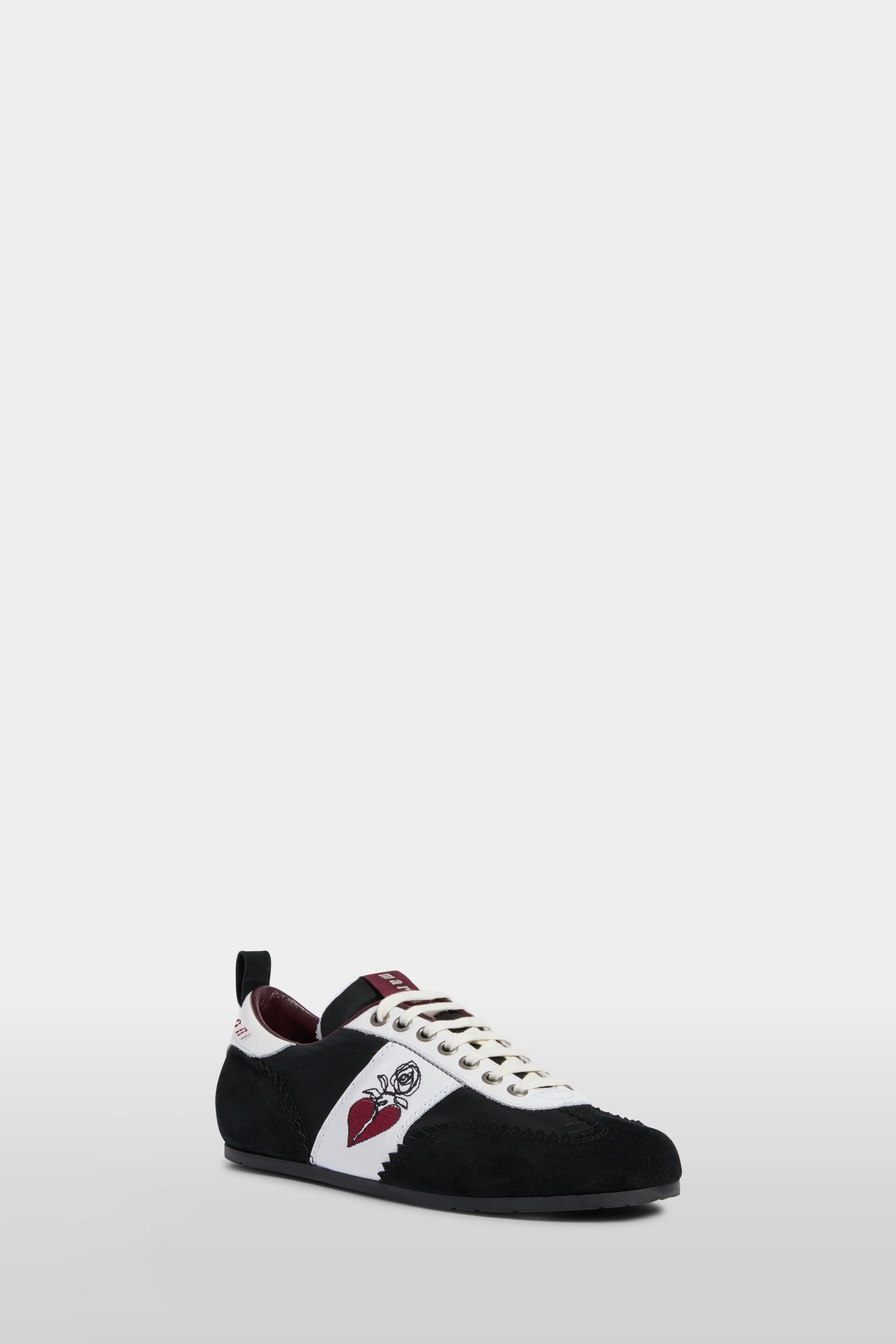 black detail angle