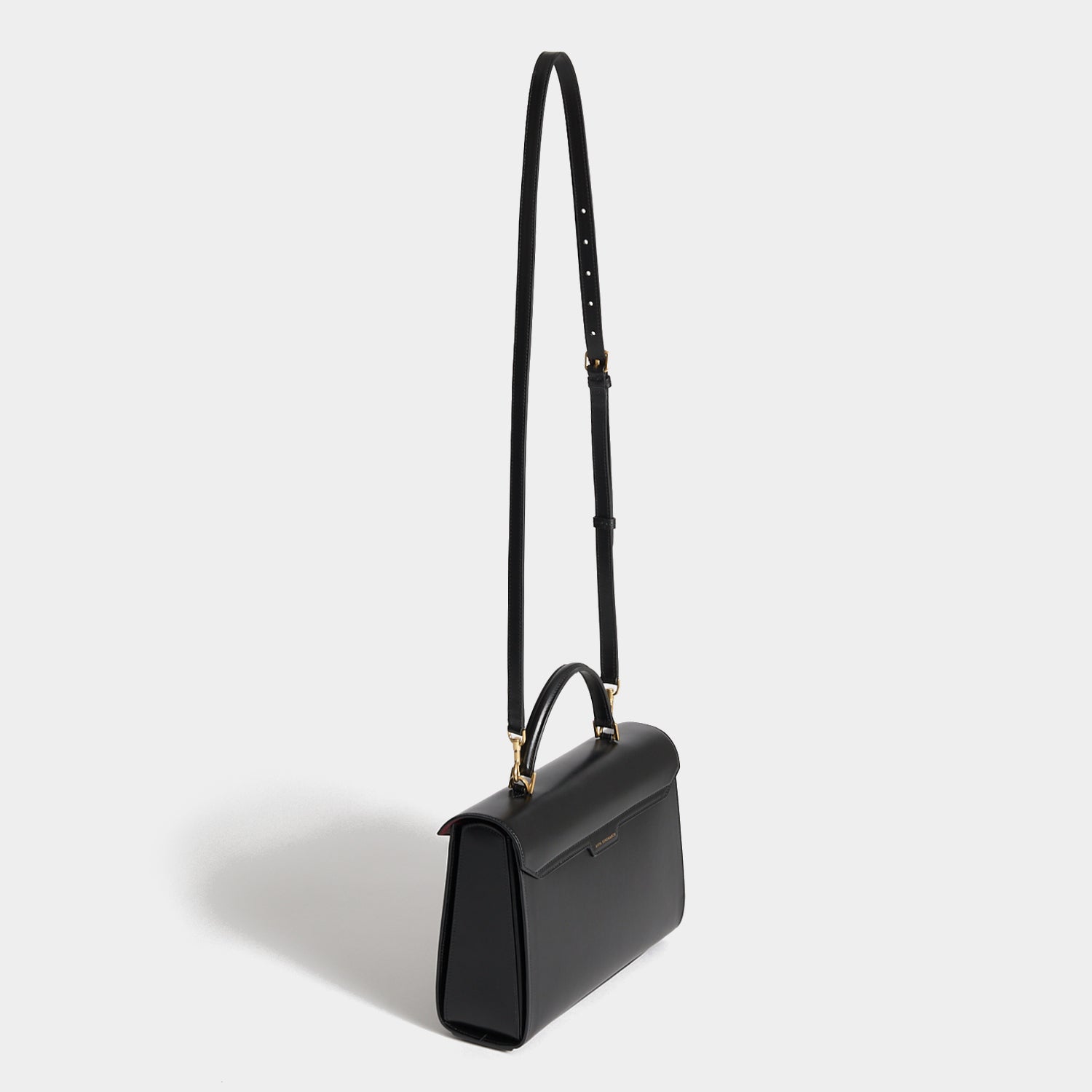 Compact cross-body proportion with strap attached