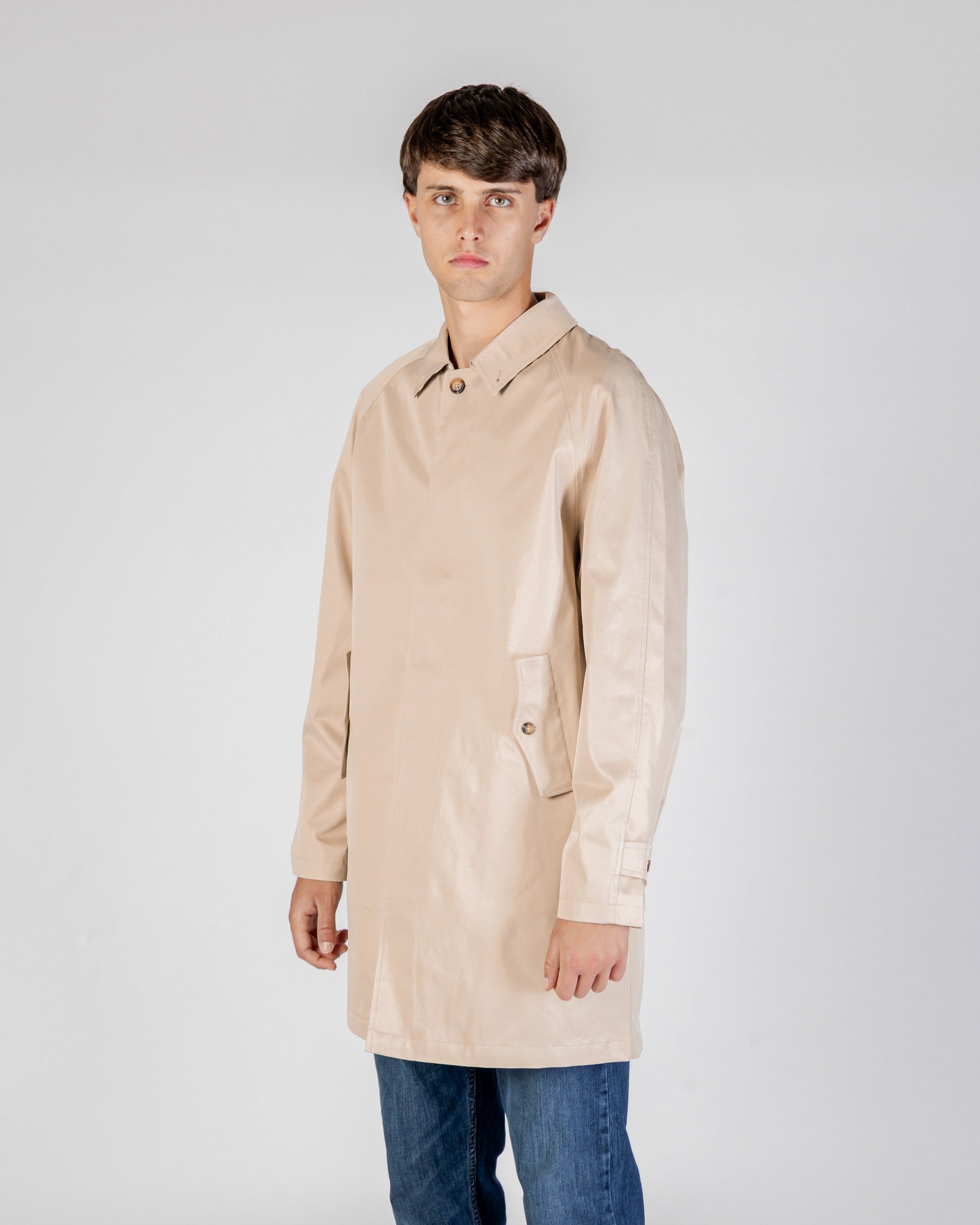 Side view showing the straight regular fit
