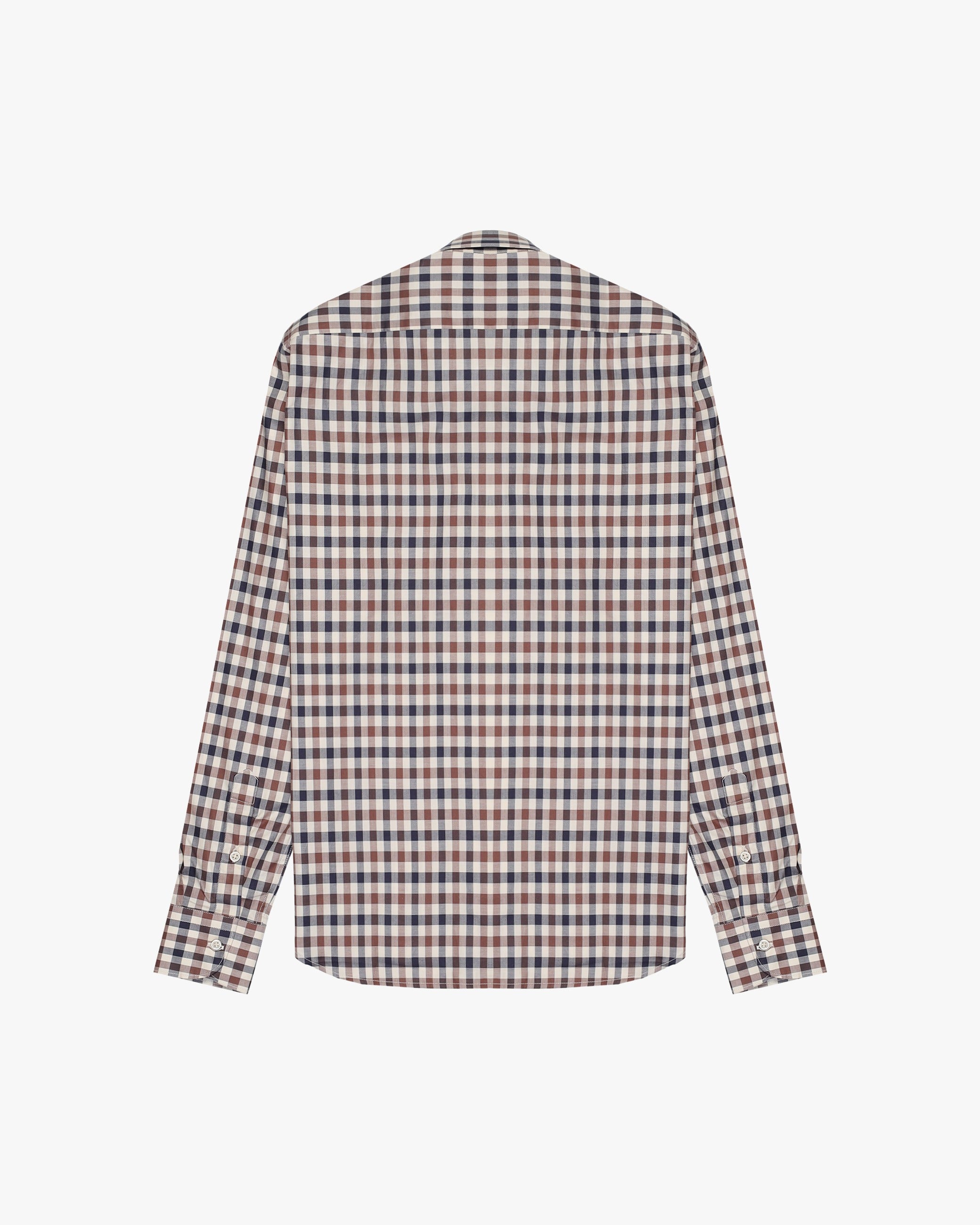 Model view with button-down collar