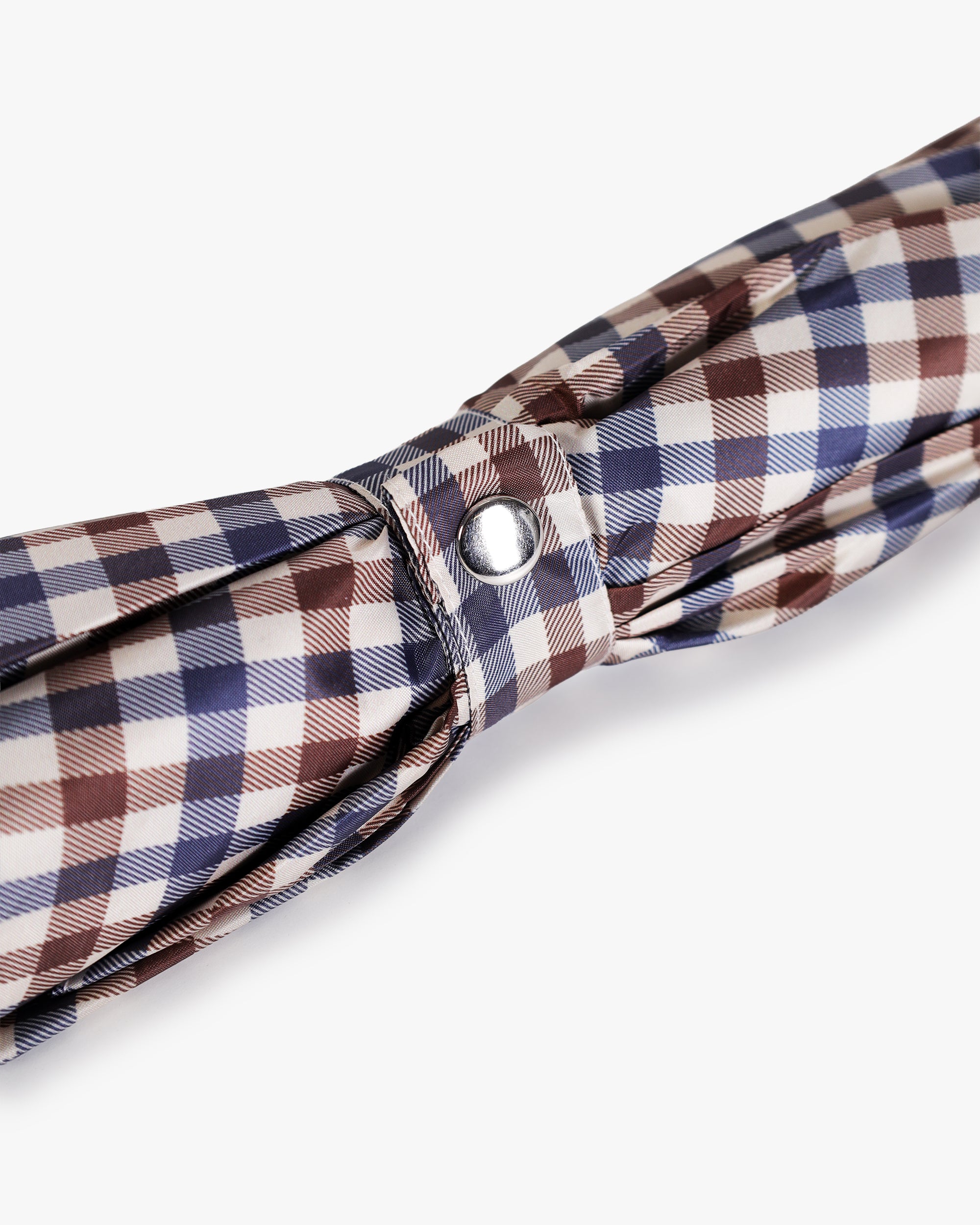 Folded canopy and check detail